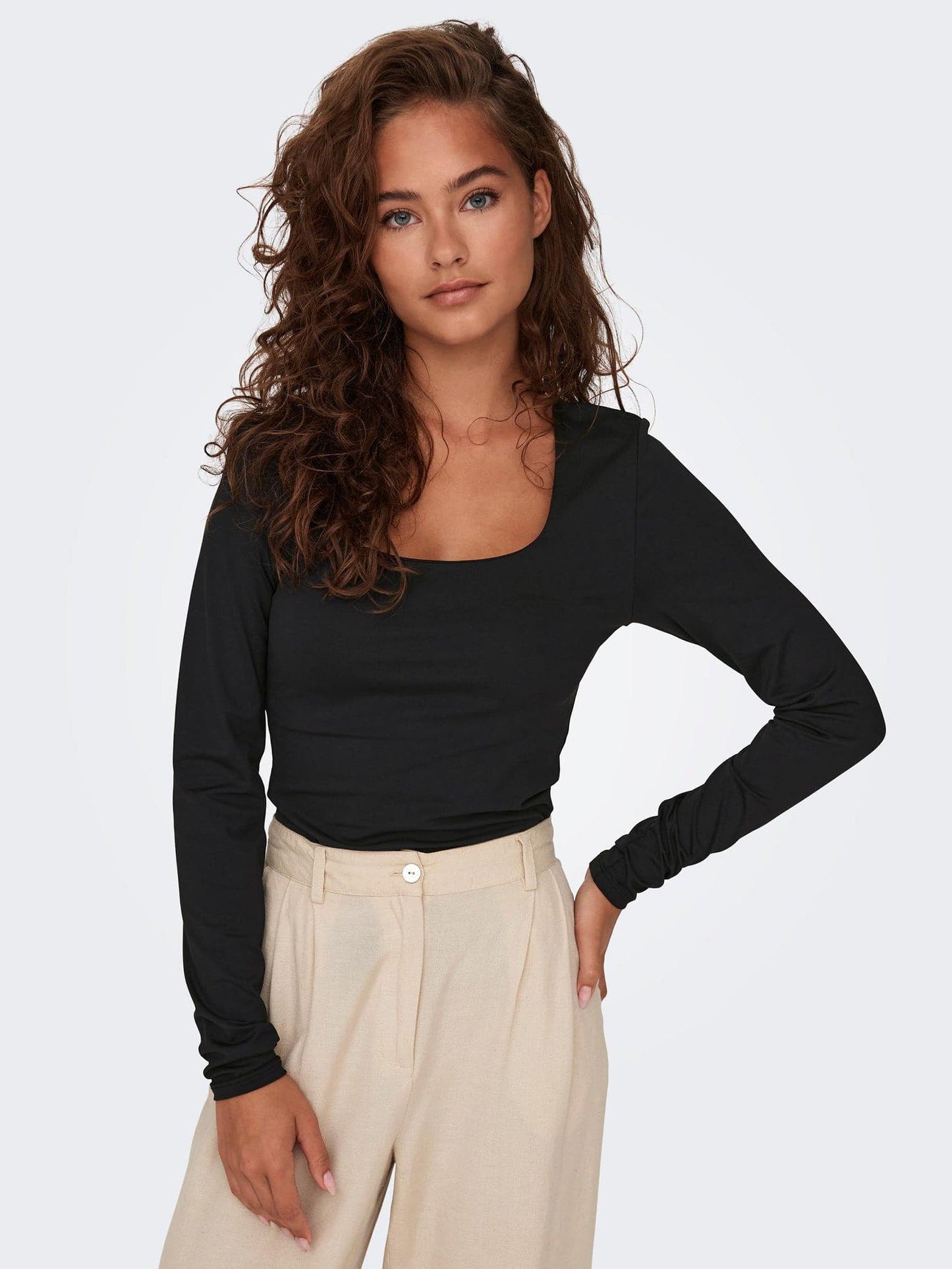 Γυναικεία μπλούζα ONLEA L/S 2-WAY DEEP NECK TOP JRS 15302647 | 15302647