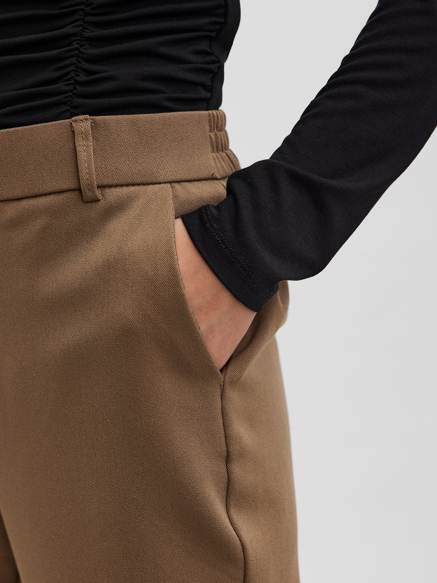 Γυναικείο παντελόνι VMMAYA MW LOOSE SOLID PANT NOOS 10225280 | 10225280