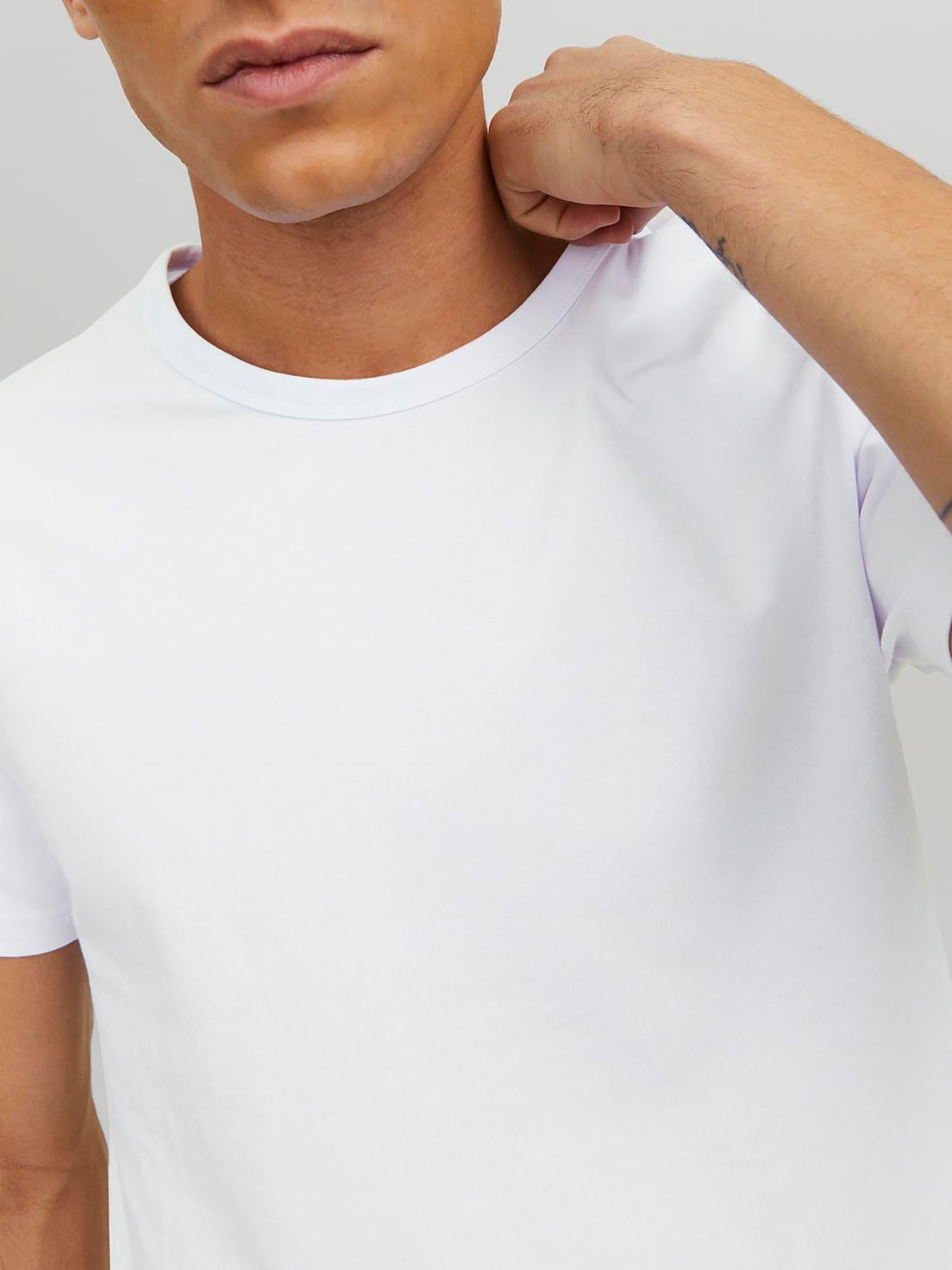 Ανδρικό t-shirt JJEBASIC O-NECK TEE S/S NOOS 12058529 | 12058529