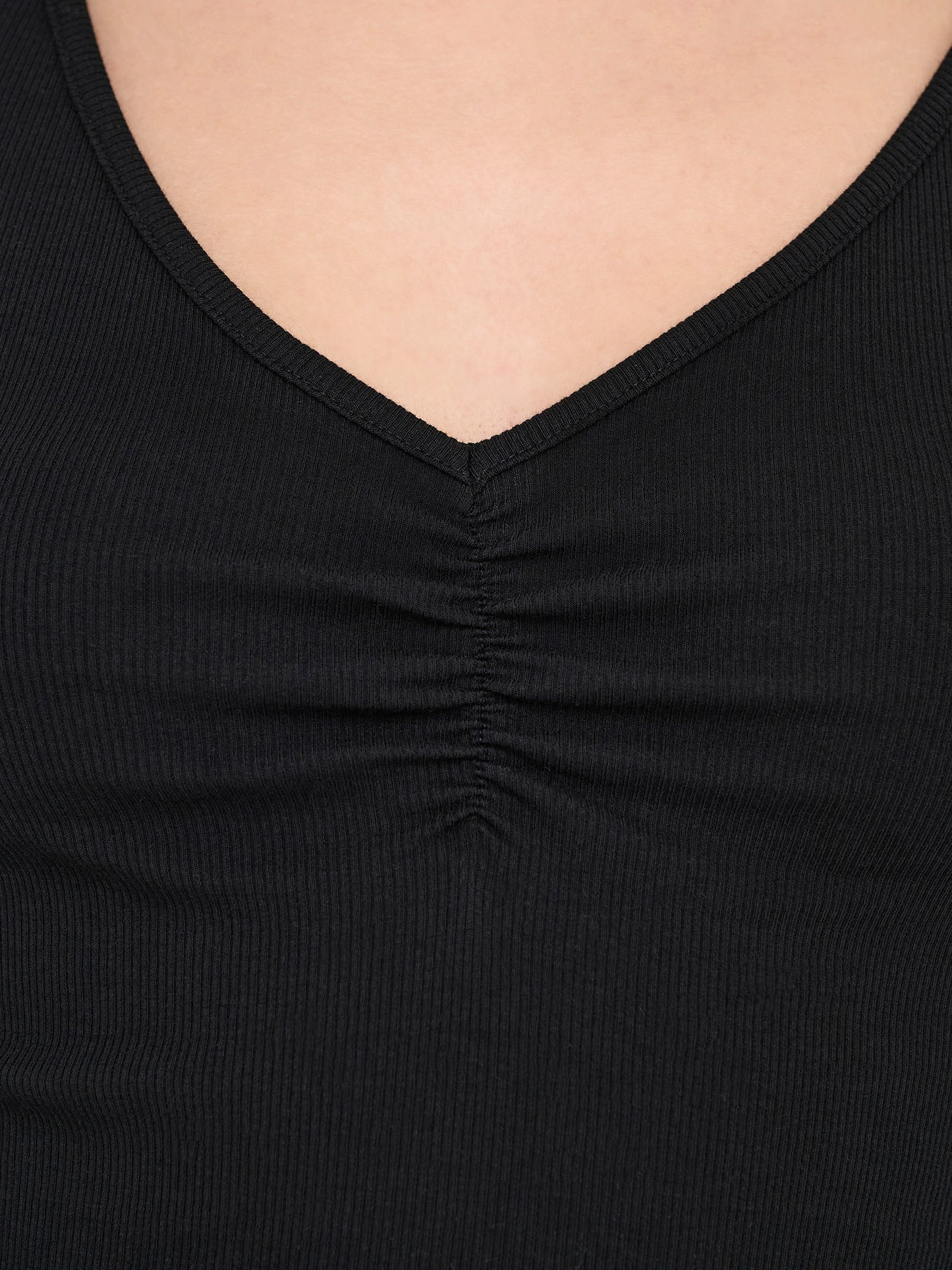 Γυναικεία μπλούζα ριπ ONLBETTY L/S V-NECK TOP CC JRS 15342012 | 15342012