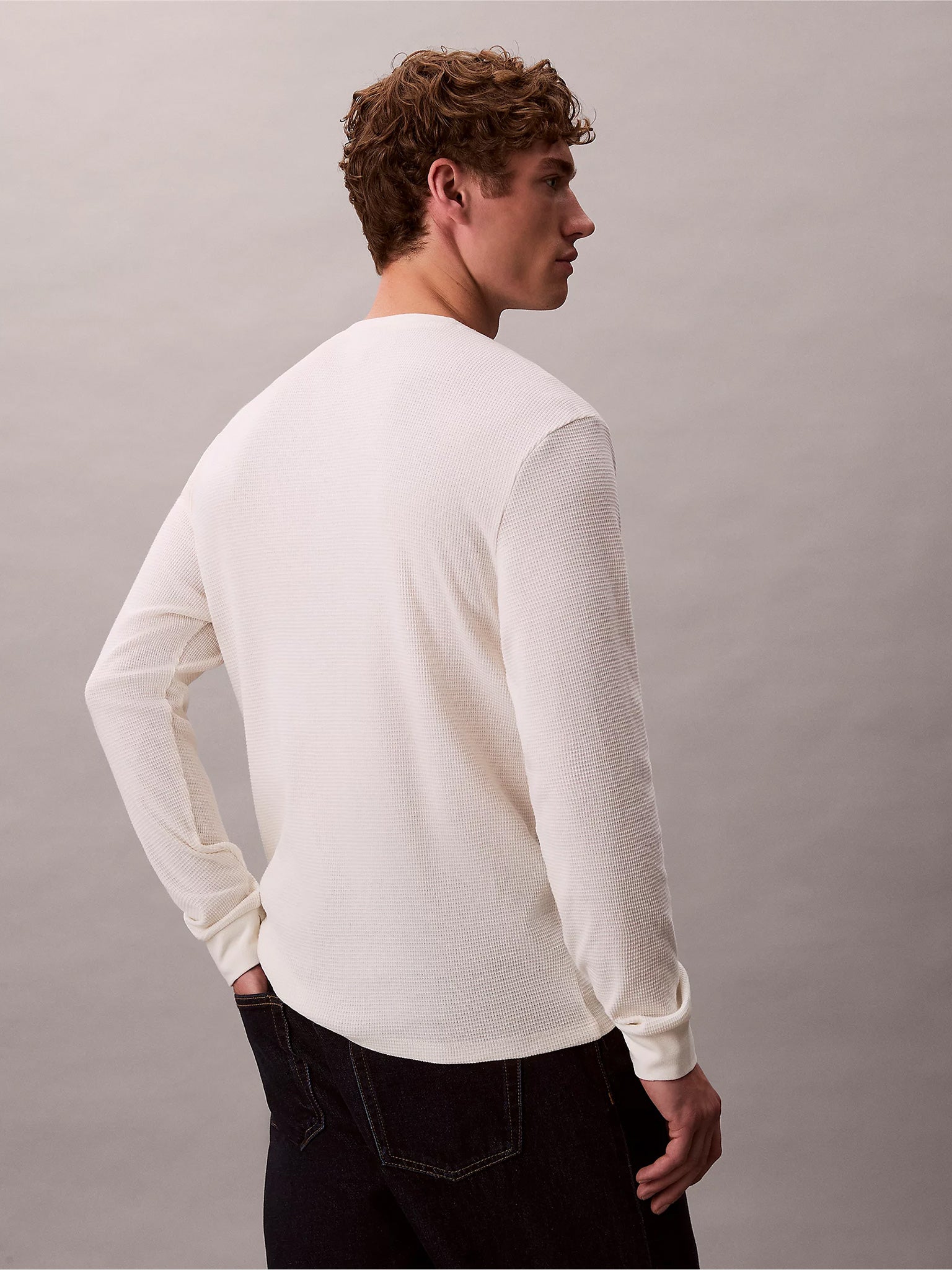 Ανδρική μπλούζα πλεκτή LS WAFFLE BADGE CREWNK TEE LV040EM217YAS | LV040EM217YAS