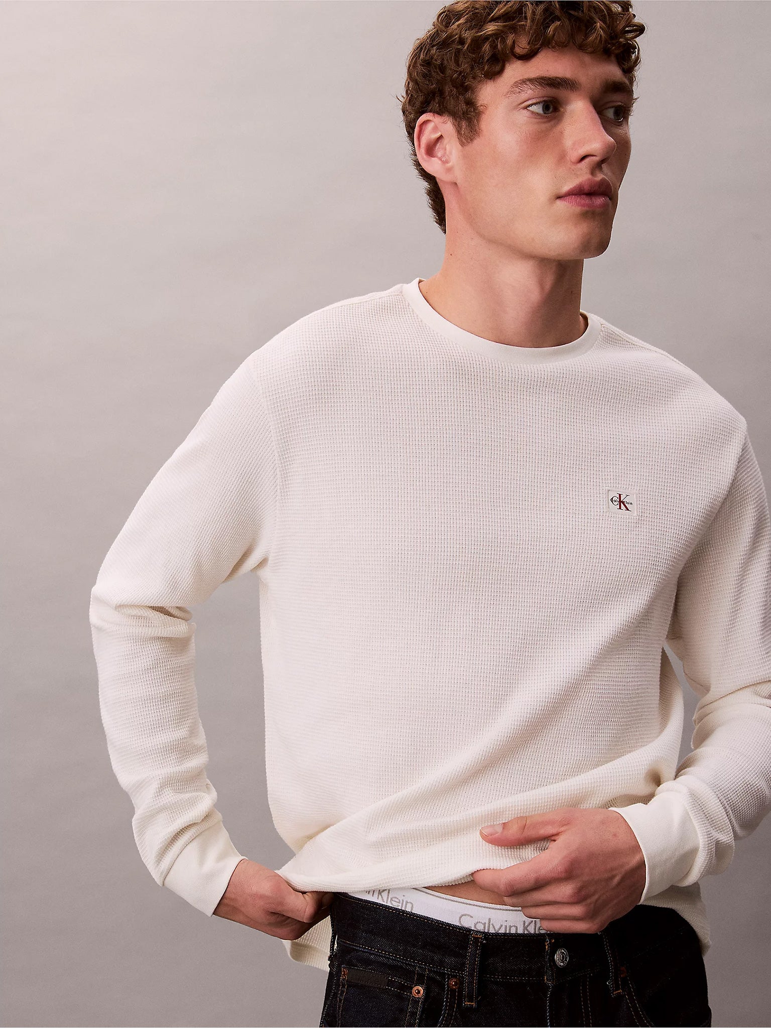 Ανδρική μπλούζα πλεκτή LS WAFFLE BADGE CREWNK TEE LV040EM217YAS | LV040EM217YAS