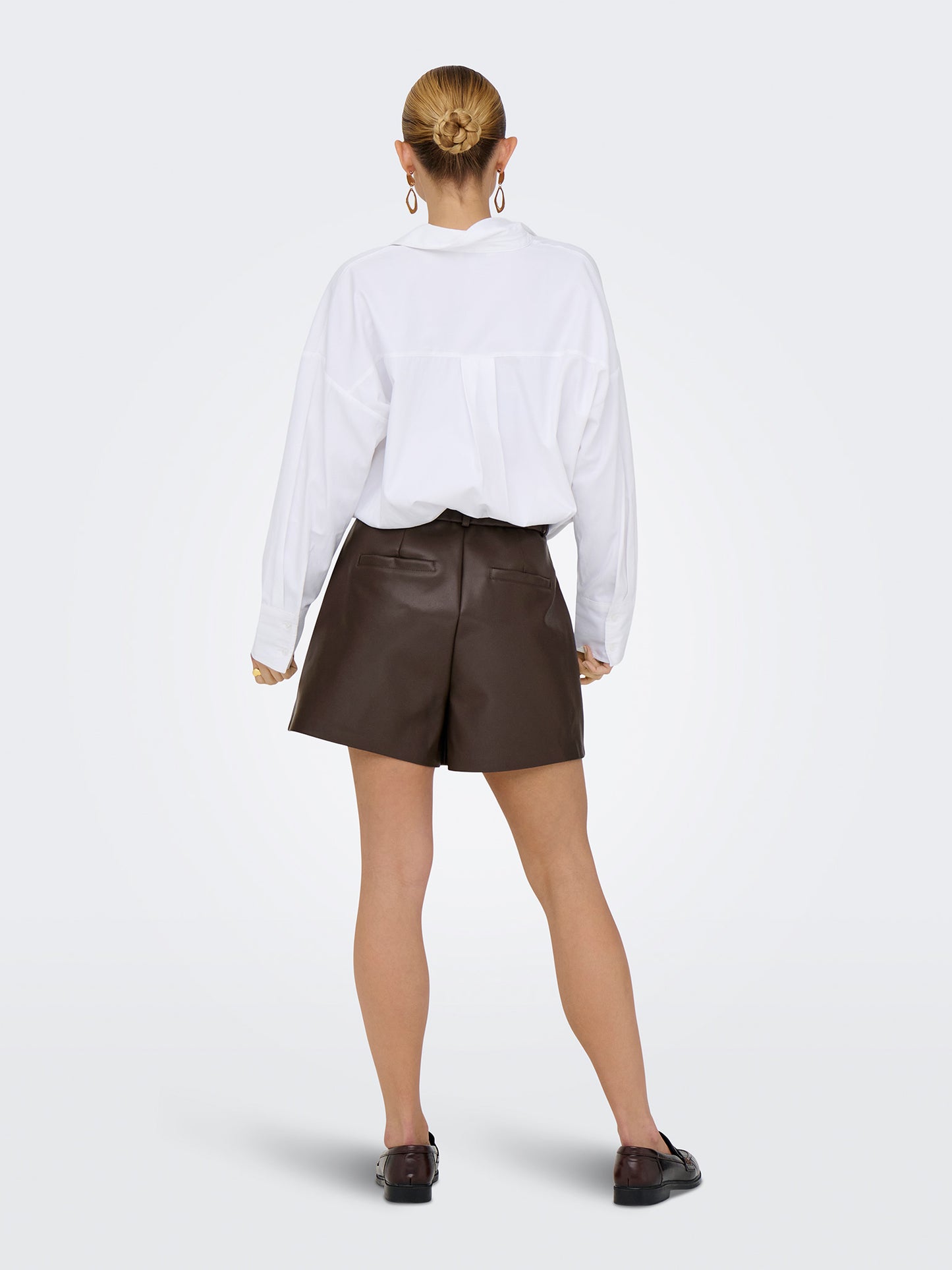 Γυναικείο σορτς δερματίνη ONLCORA SHORTS OTW 15354758 | 15354758