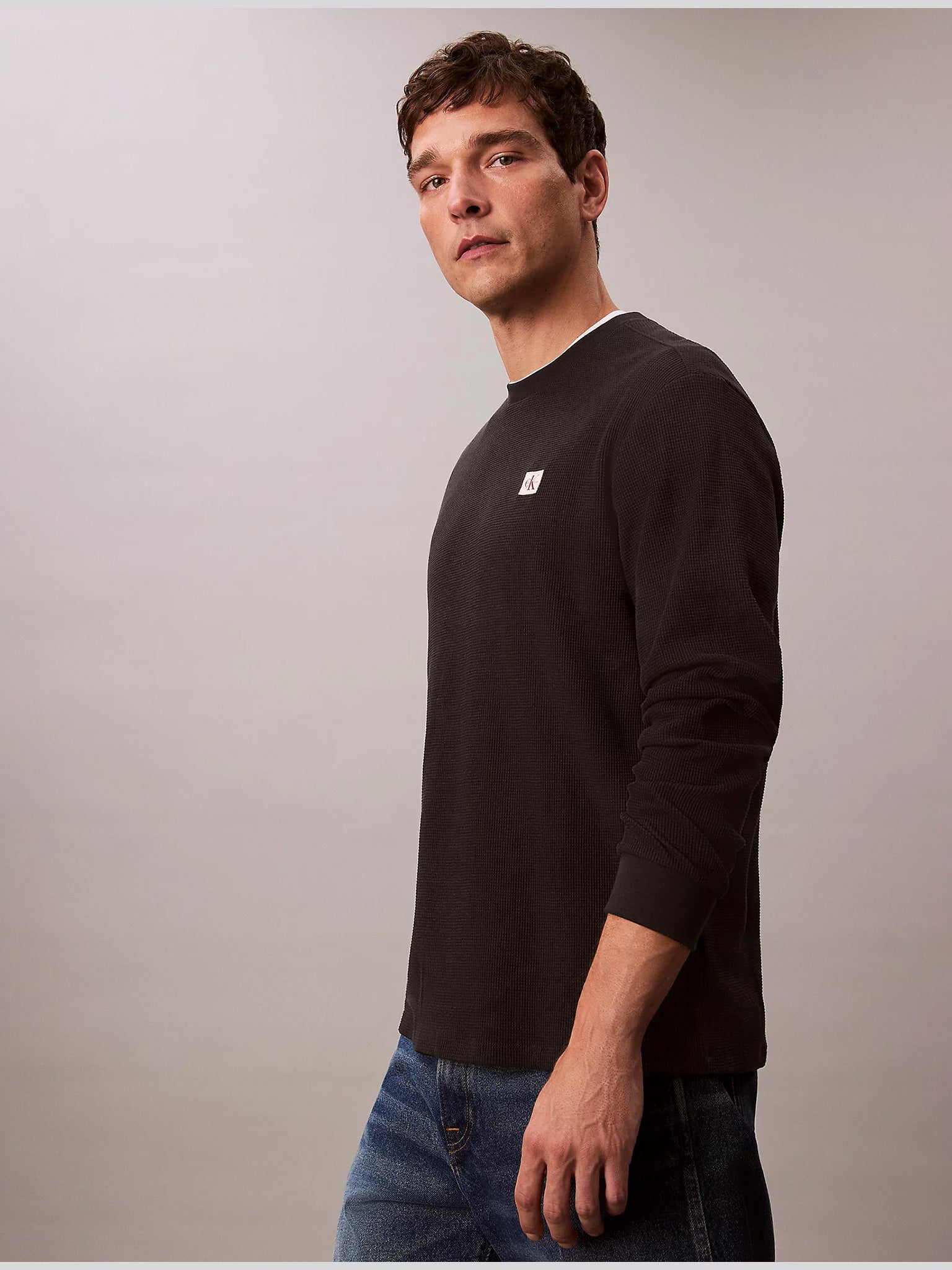 Ανδρική μπλούζα πλεκτή LS WAFFLE BADGE CREWNK TEE LV040EM217UBI | LV040EM217UBI