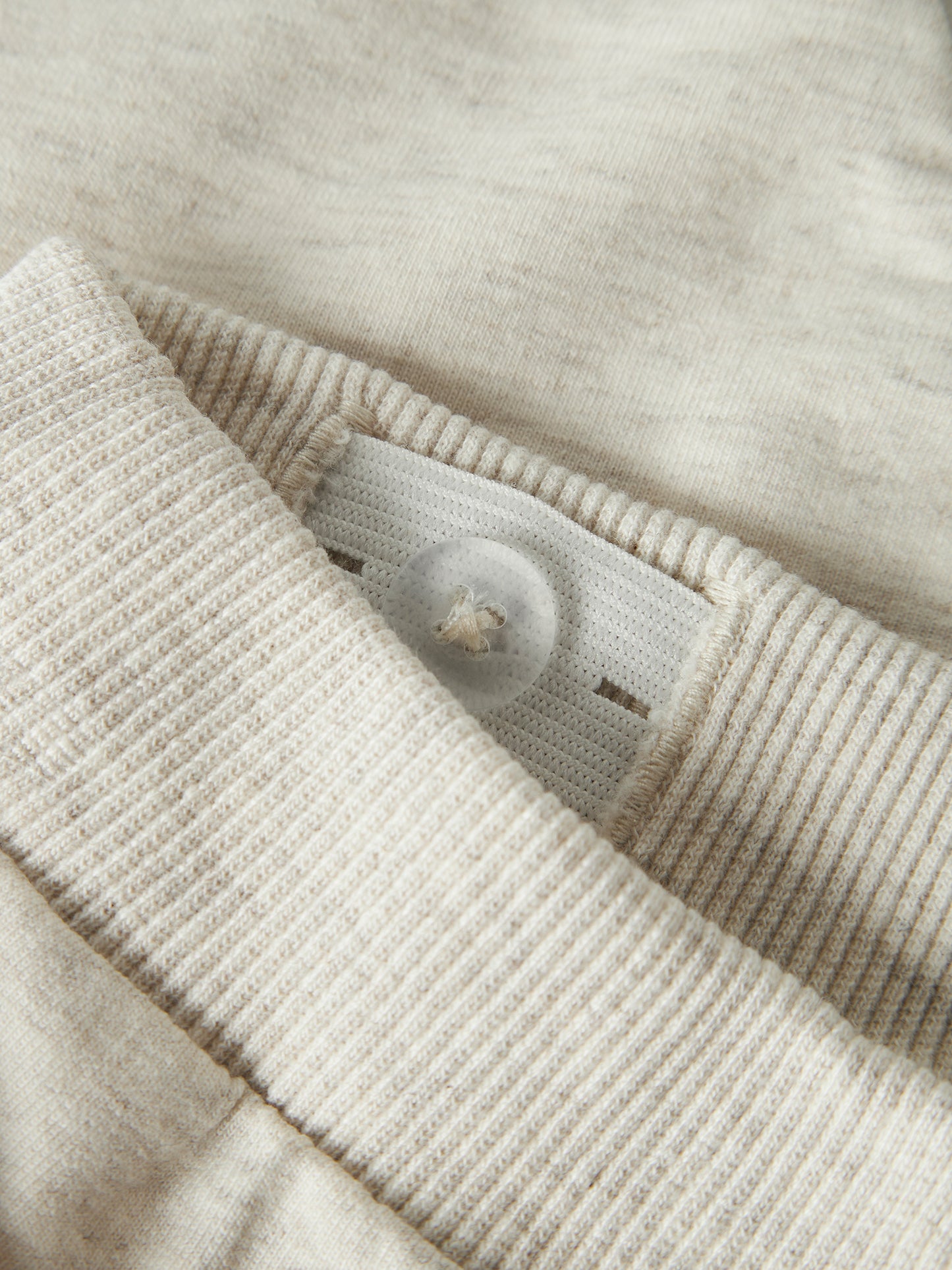 10255233-386_3.jpg