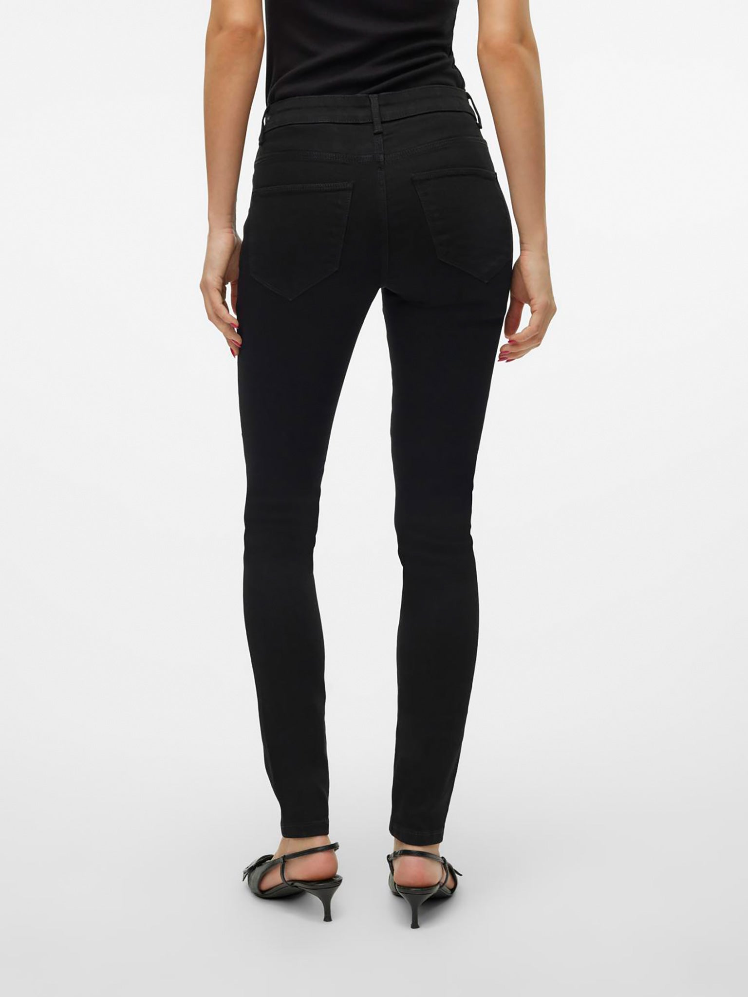 Γυναικείο παντελόνι τζιν VMELLY MR SKINNY JEANS BLK NOOS 10310691 | 10310691