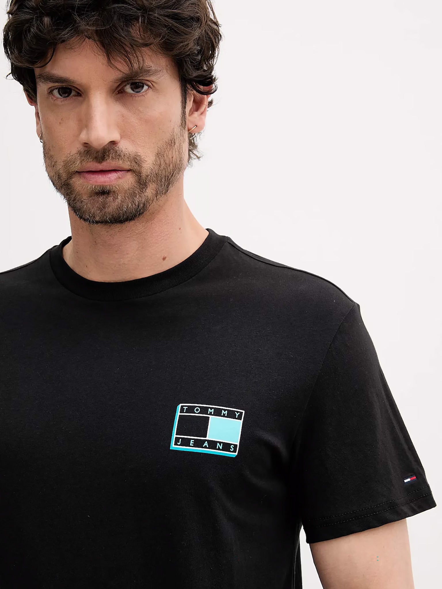 Ανδρικό t-shirt TJM SLIM POP COLOR FLAG TEE EXT DM0DM21577BDS | DM0DM21577BDS