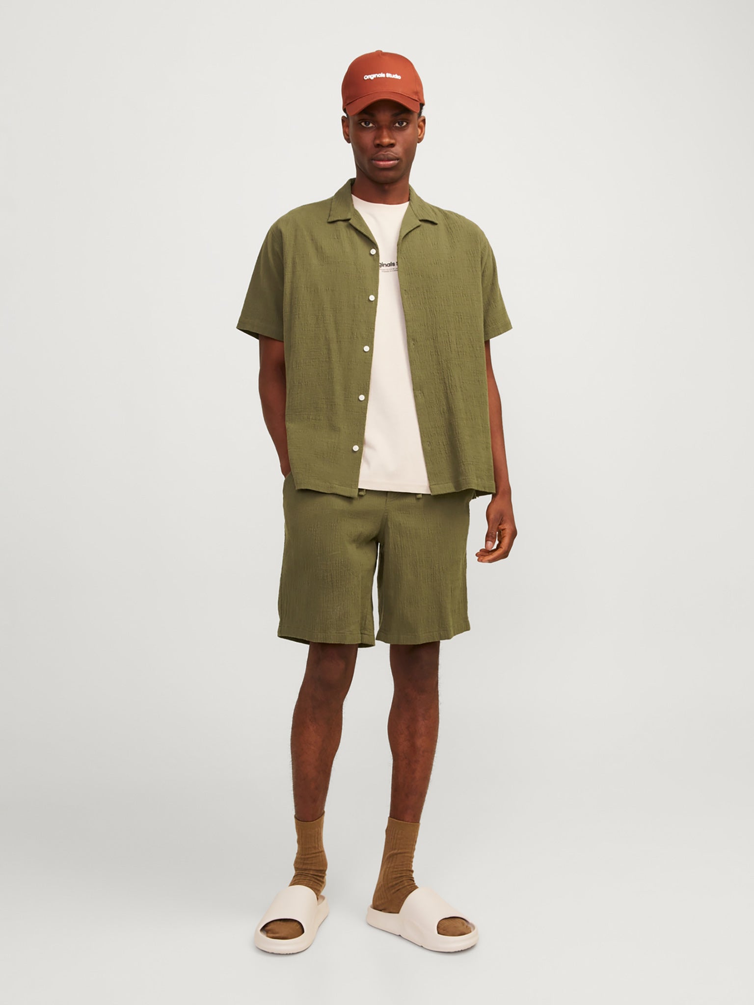 Ανδρική βερμούδα γκοφρέ JPSTJAIDEN CRINKLE JOGGER SHORT 12255861 | 12255861