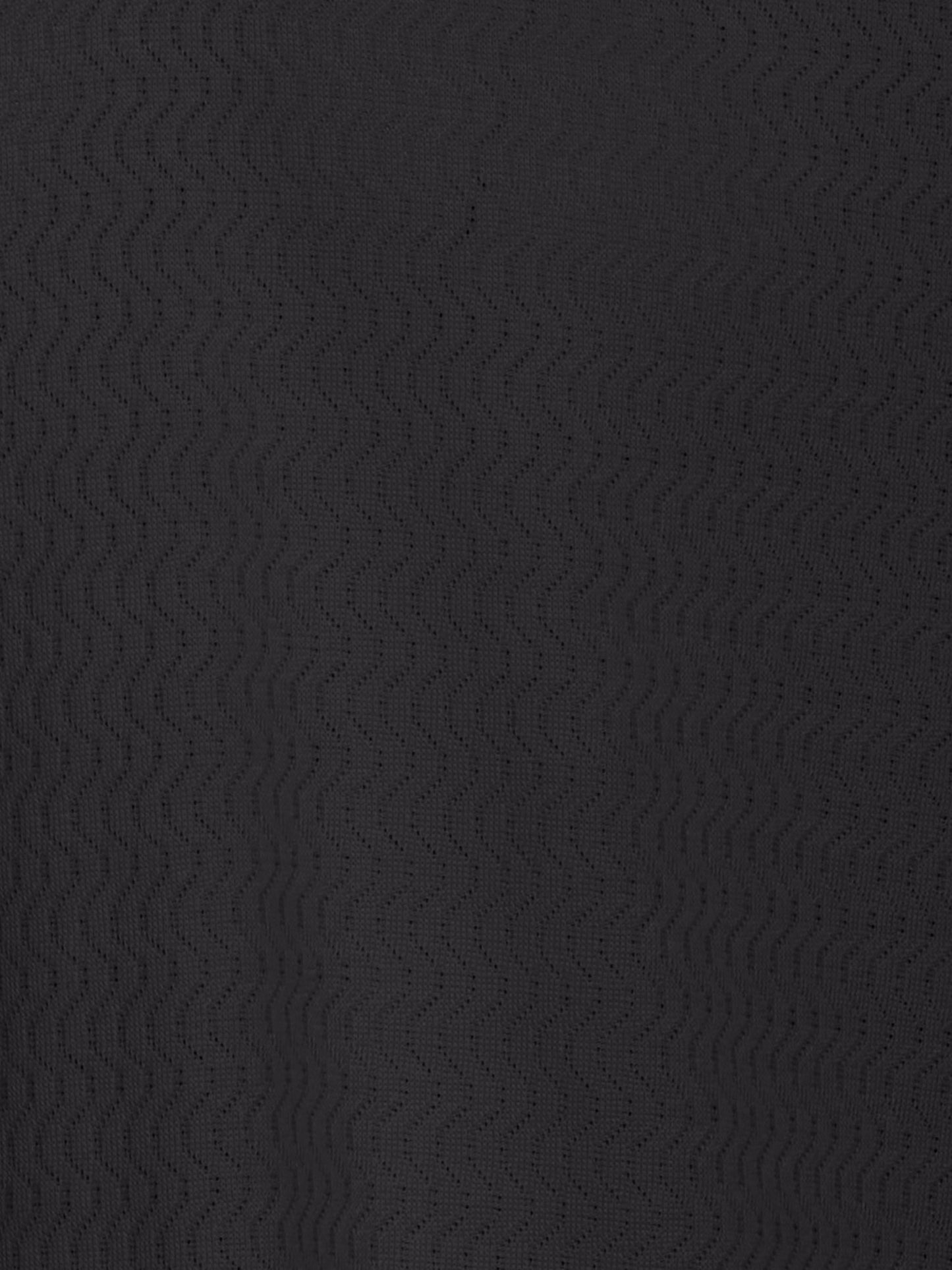 10252998-330_6.jpg