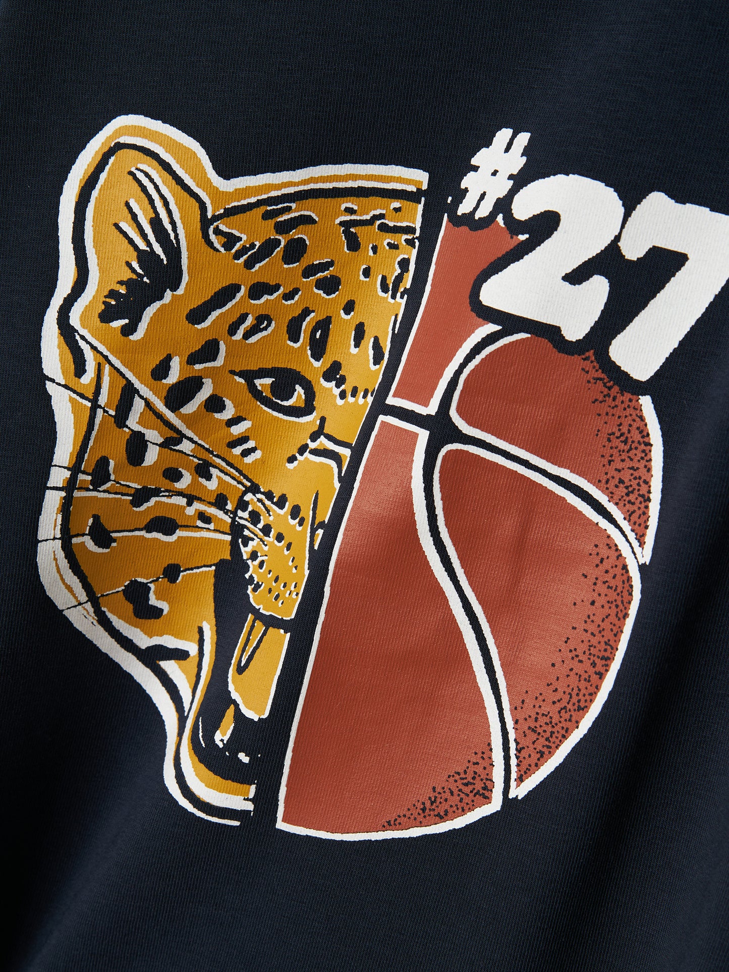 10252616-413_3.jpg
