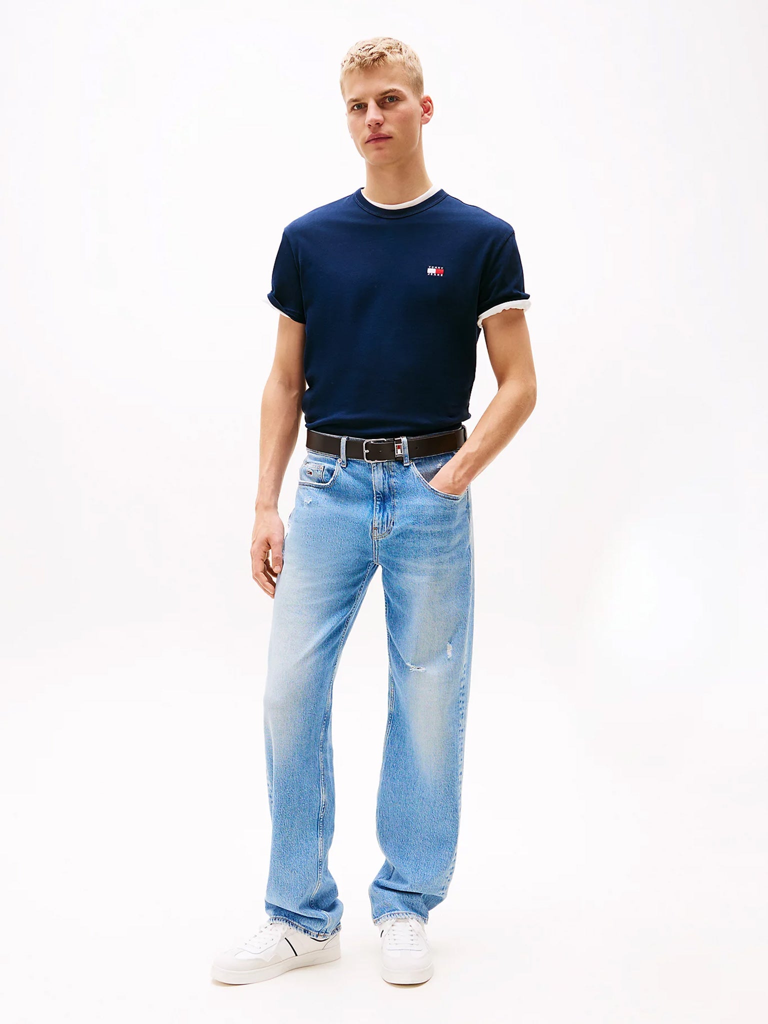 Ανδρικό t-shirt TJM REG BADGE TEE DM0DM20322C1G | DM0DM20322C1G