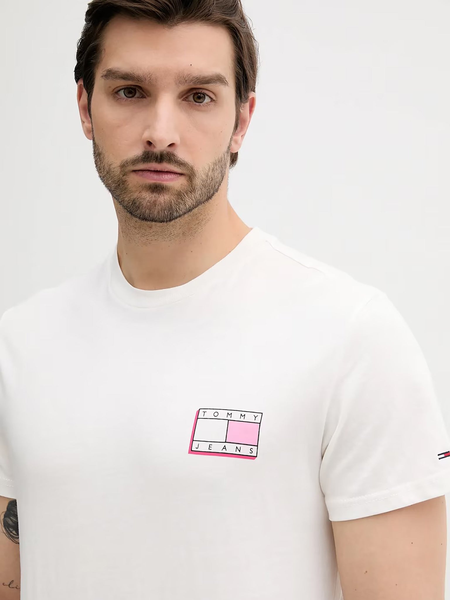 Ανδρικό t-shirt TJM SLIM POP COLOR FLAG TEE EXT DM0DM21577YBL | DM0DM21577YBL