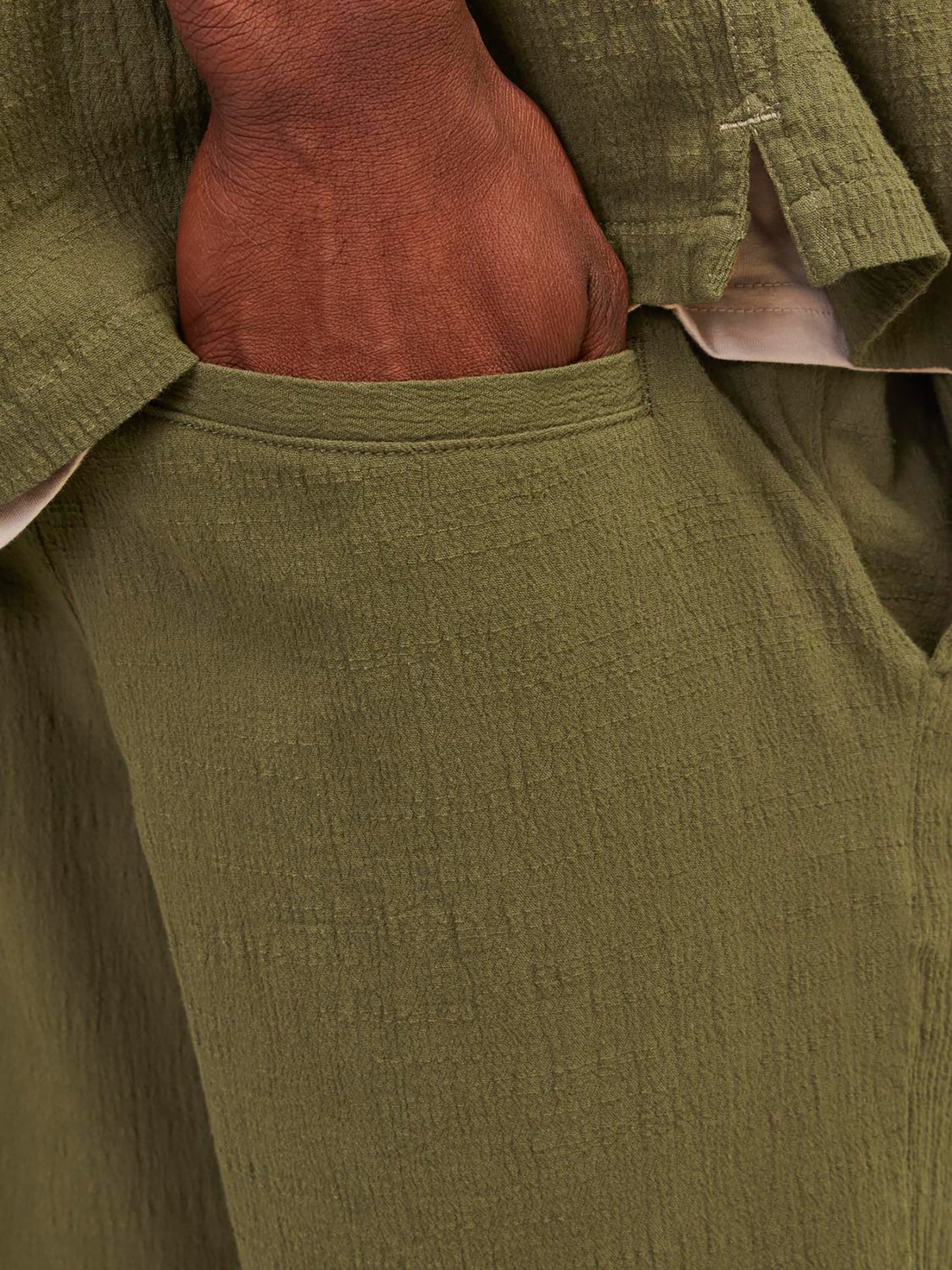 10254076-537_5.jpg