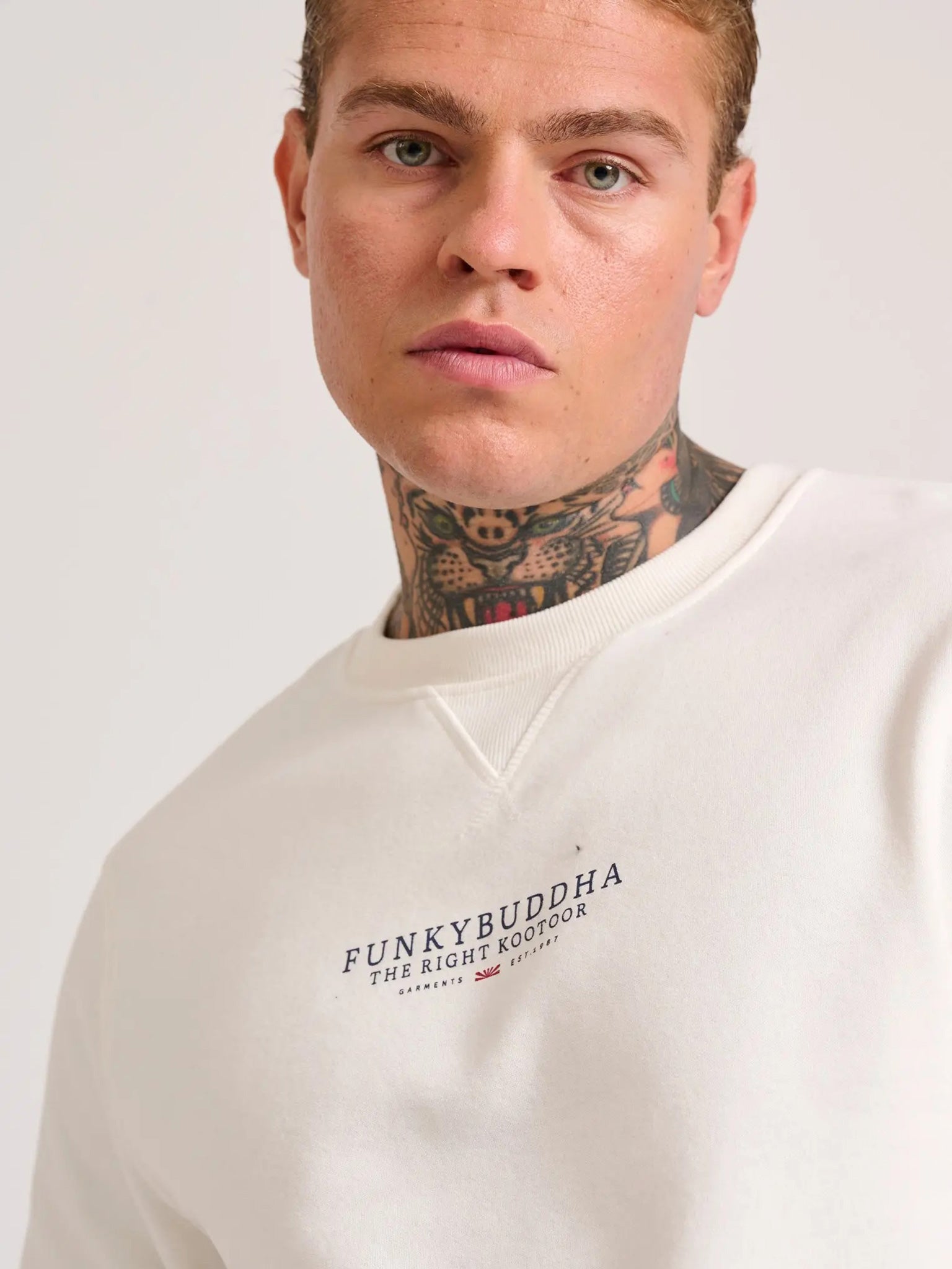 Ανδρική μπλούζα φούτερ FBM010-010-06 OFF WHITE | FBM010-010-06