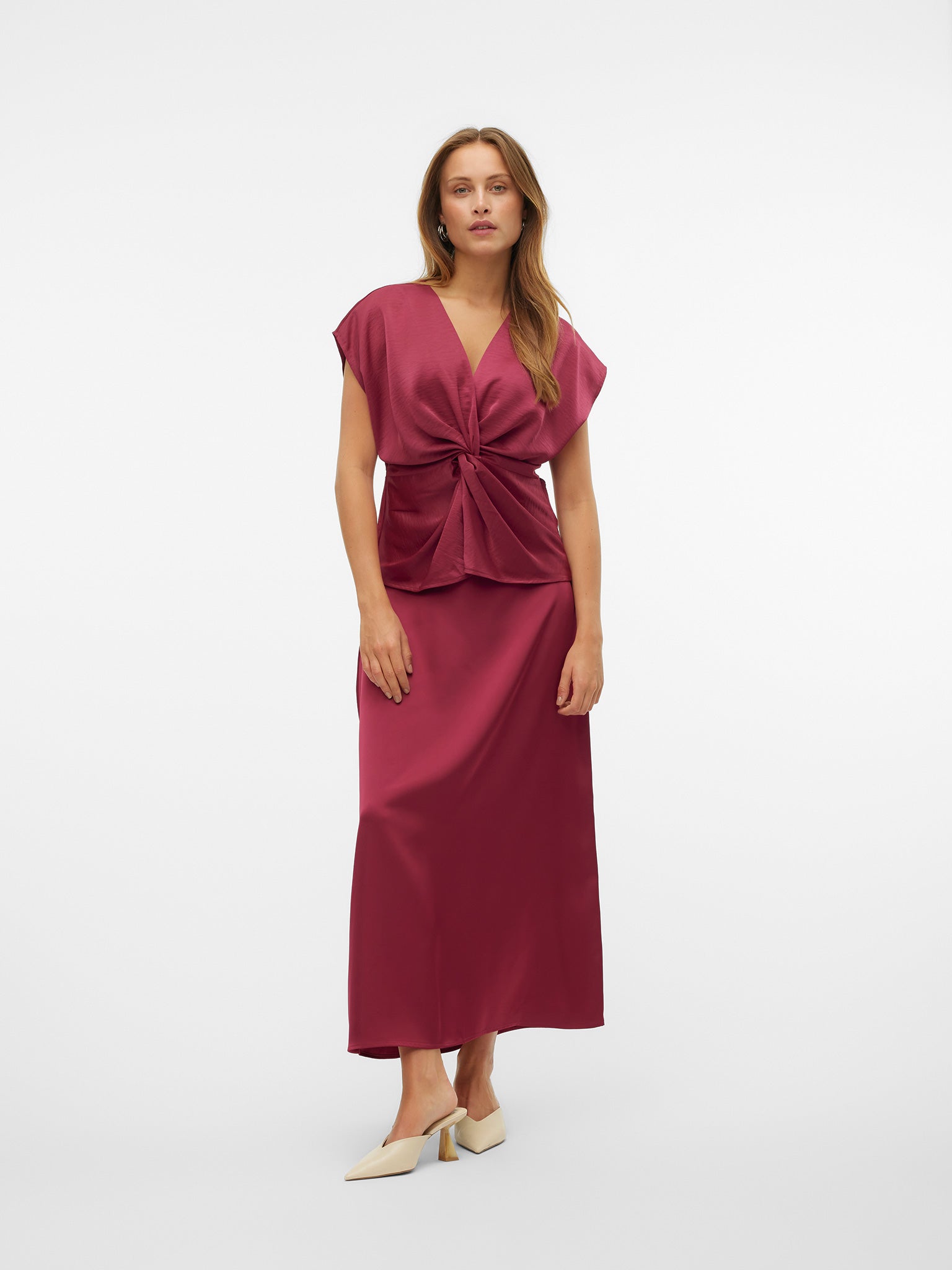 Γυναικεία μπλούζα σατέν VMOLIVE S/S KNOT TOP WVN BTQ GA 10315402 | 10315402