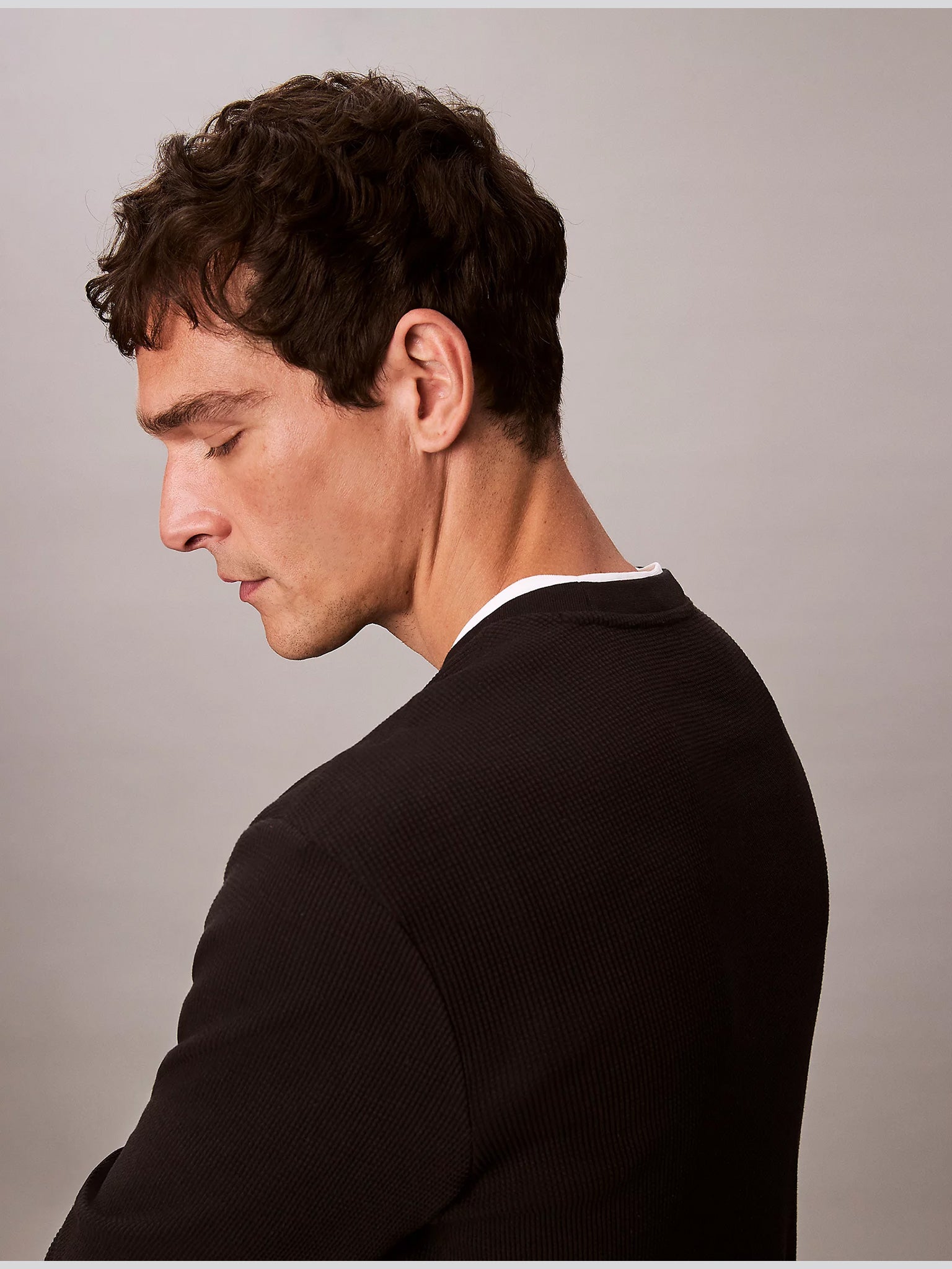 Ανδρική μπλούζα πλεκτή LS WAFFLE BADGE CREWNK TEE LV040EM217UBI | LV040EM217UBI