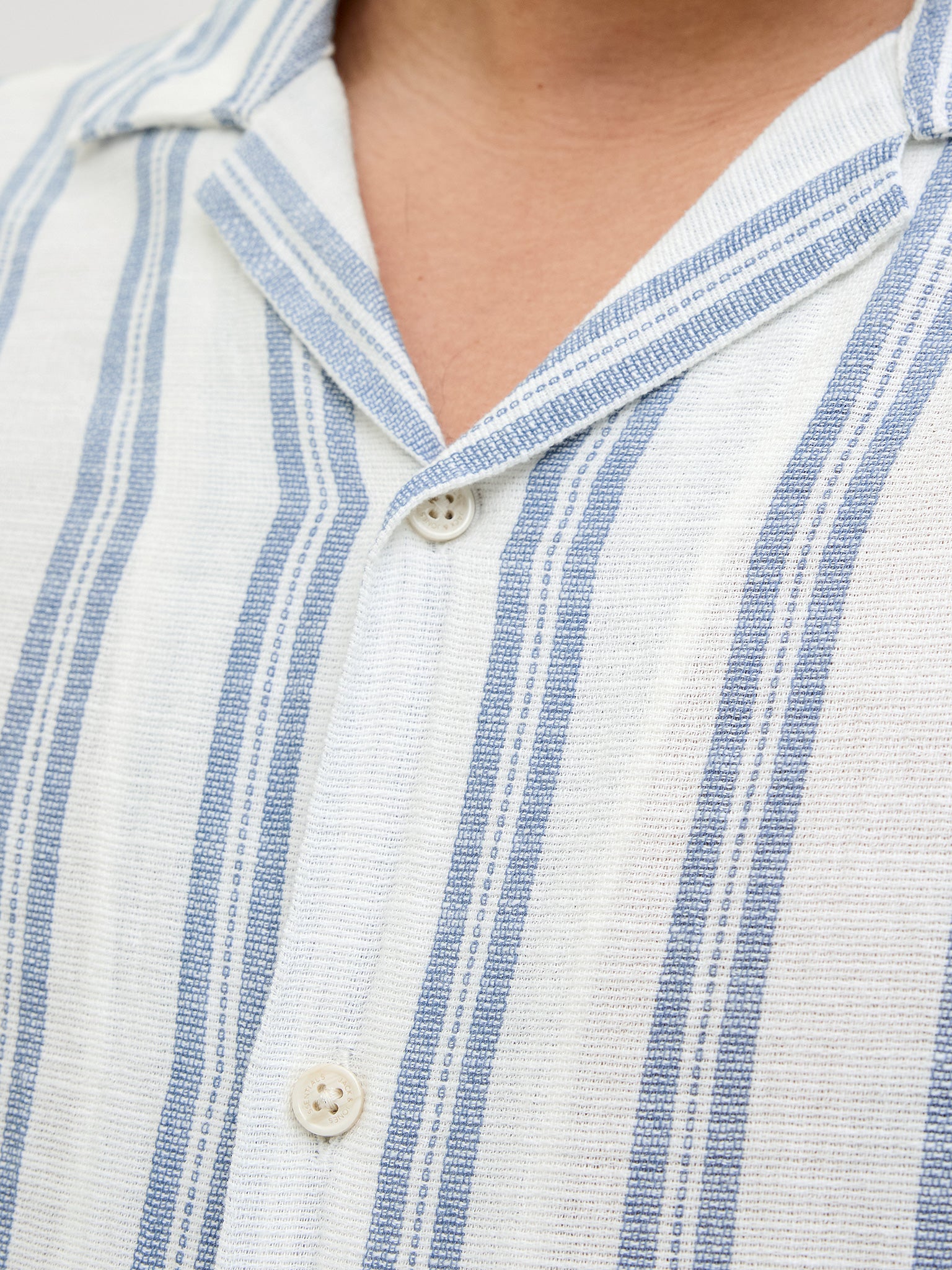 Ανδρικό πουκάμισο ριγέ JJEENZO STRIPE RESORT SHIRT 12268457 | 12268457