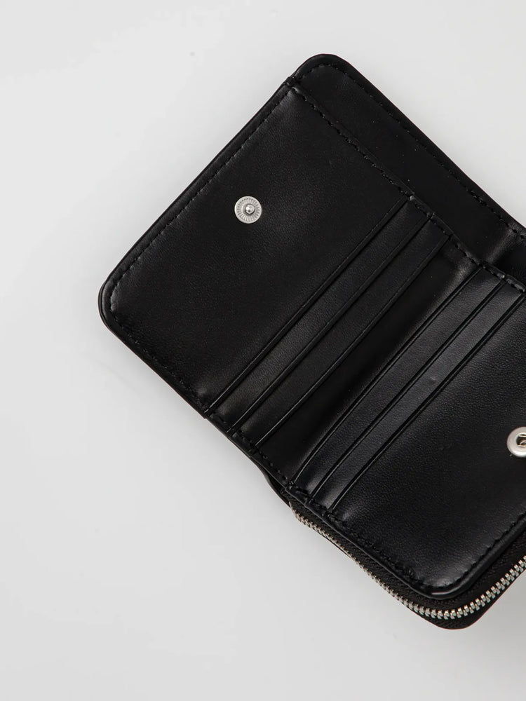 Γυναικείο πορτοφόλι με φερμουάρ SCULPTED MED ZIP AROUND WALLET LV04K1004GUB1 | LV04K1004GUB1