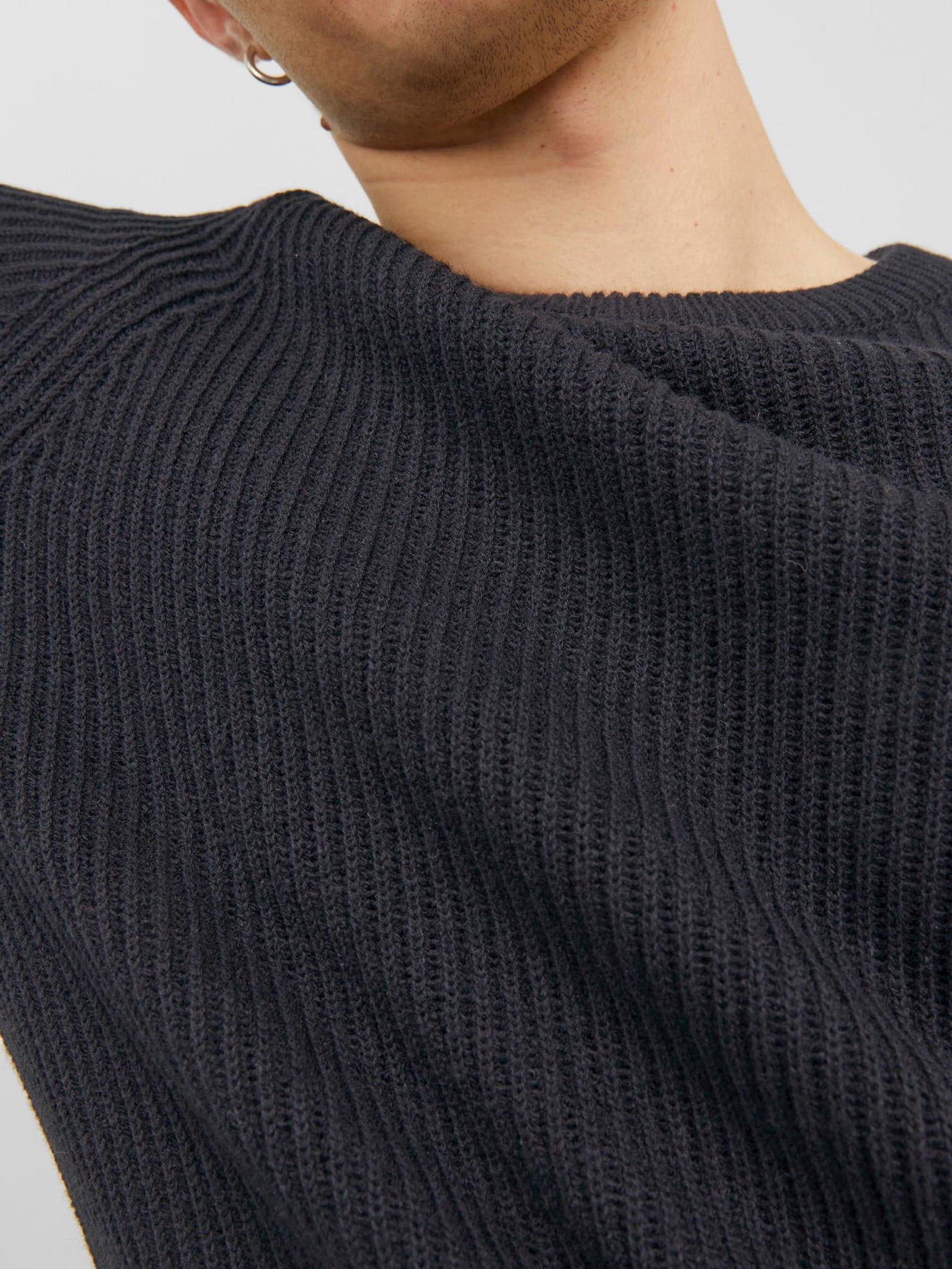Ανδρική μπλούζα πλεκτή JJPANNEL KNIT CREW NECK AW23 12236304 | 12236304