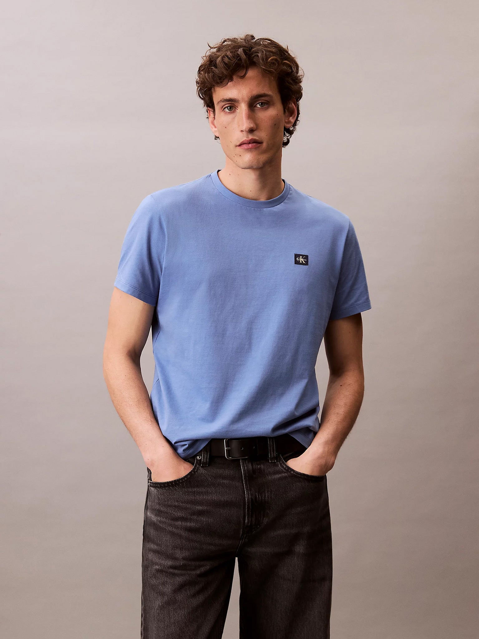 Ανδρικό t-shirt SS BADGE 30S JERSEY CLASSIC TEE LV04RC272G6PU | LV04RC272G6PU