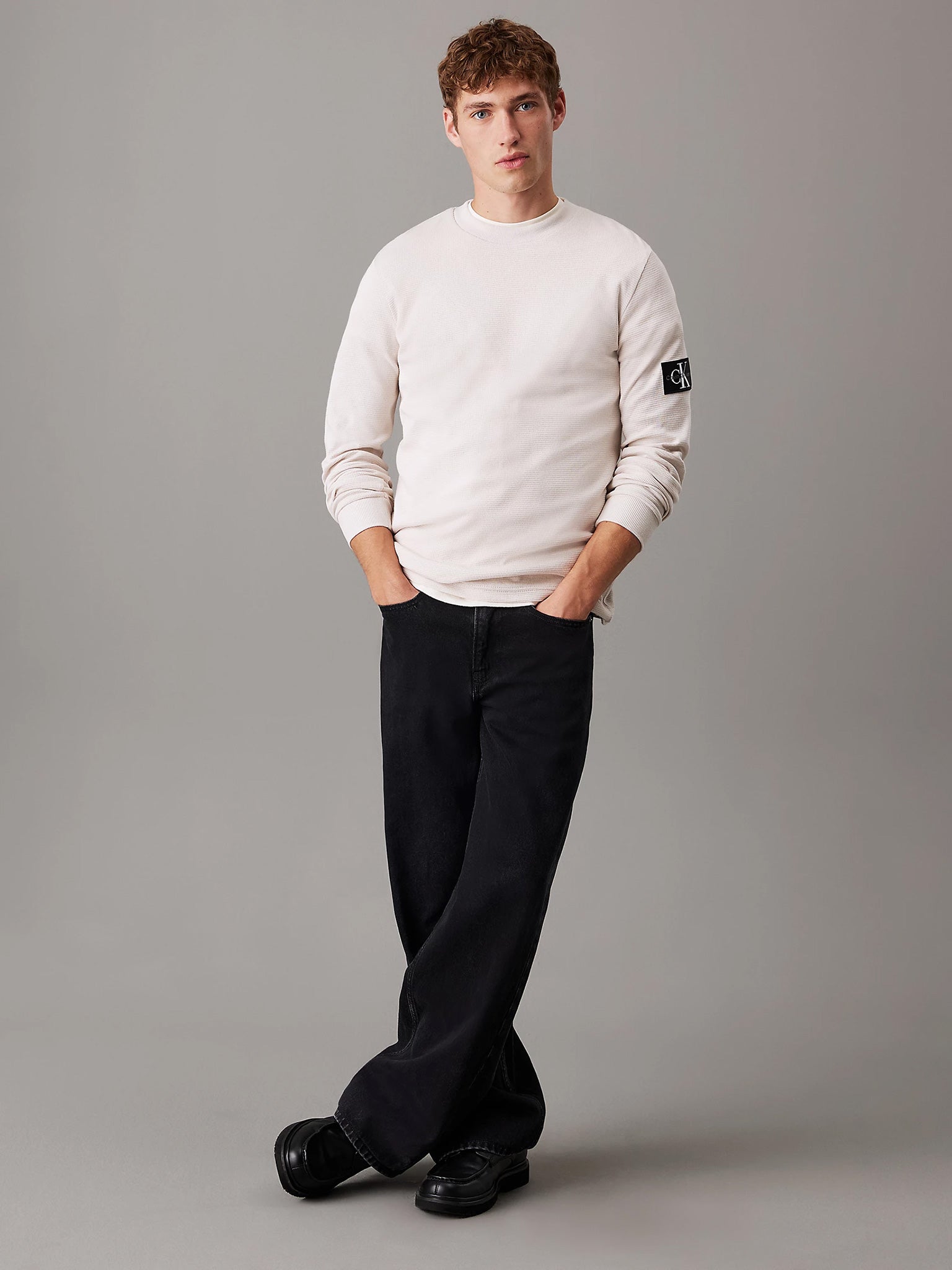 Ανδρική μπλούζα πλεκτή BADGE WAFFLE LS TEE J30J323485PDH | J30J323485PDH