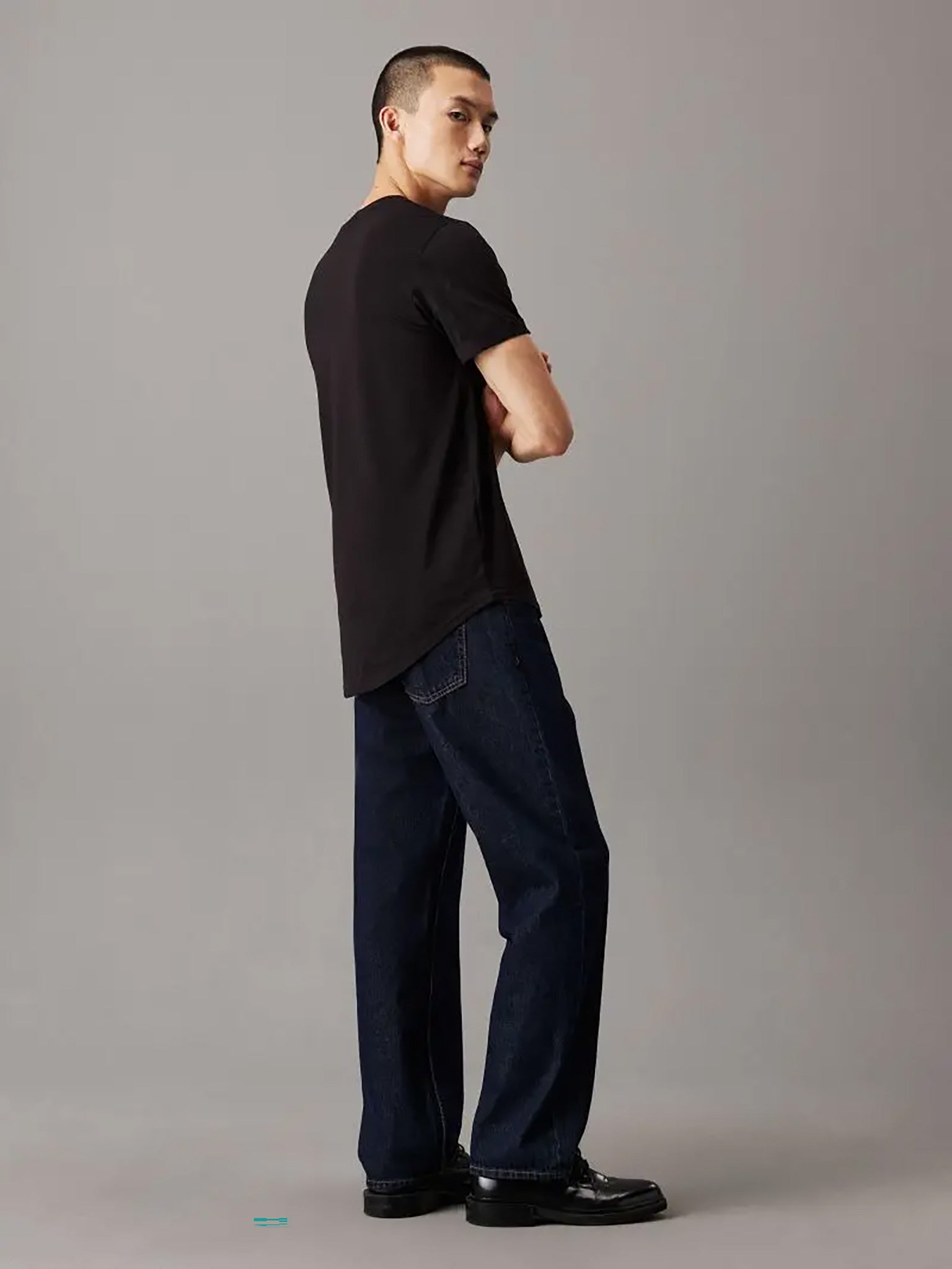 Ανδρικό t-shirt BADGE TURN UP SLEEVE J30J323482BEH | J30J323482BEH