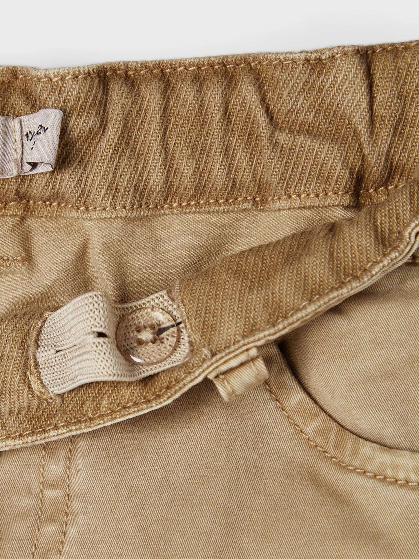 00114196-386_3.jpg