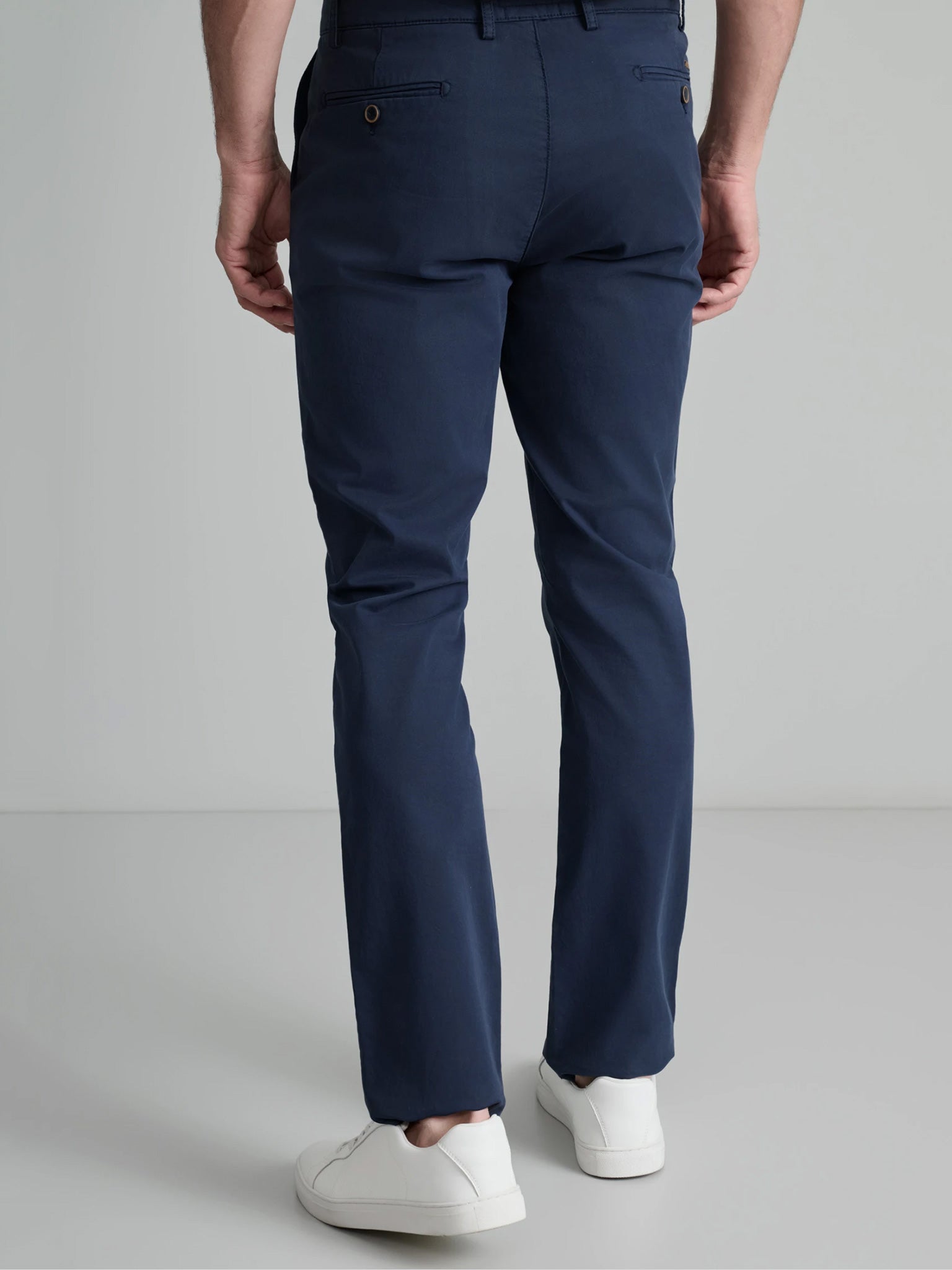 Ανδρικό παντελόνι chinos ultramarine blue 24AG.1003MFA/93.2 | 24AG.1003MFA/93.2