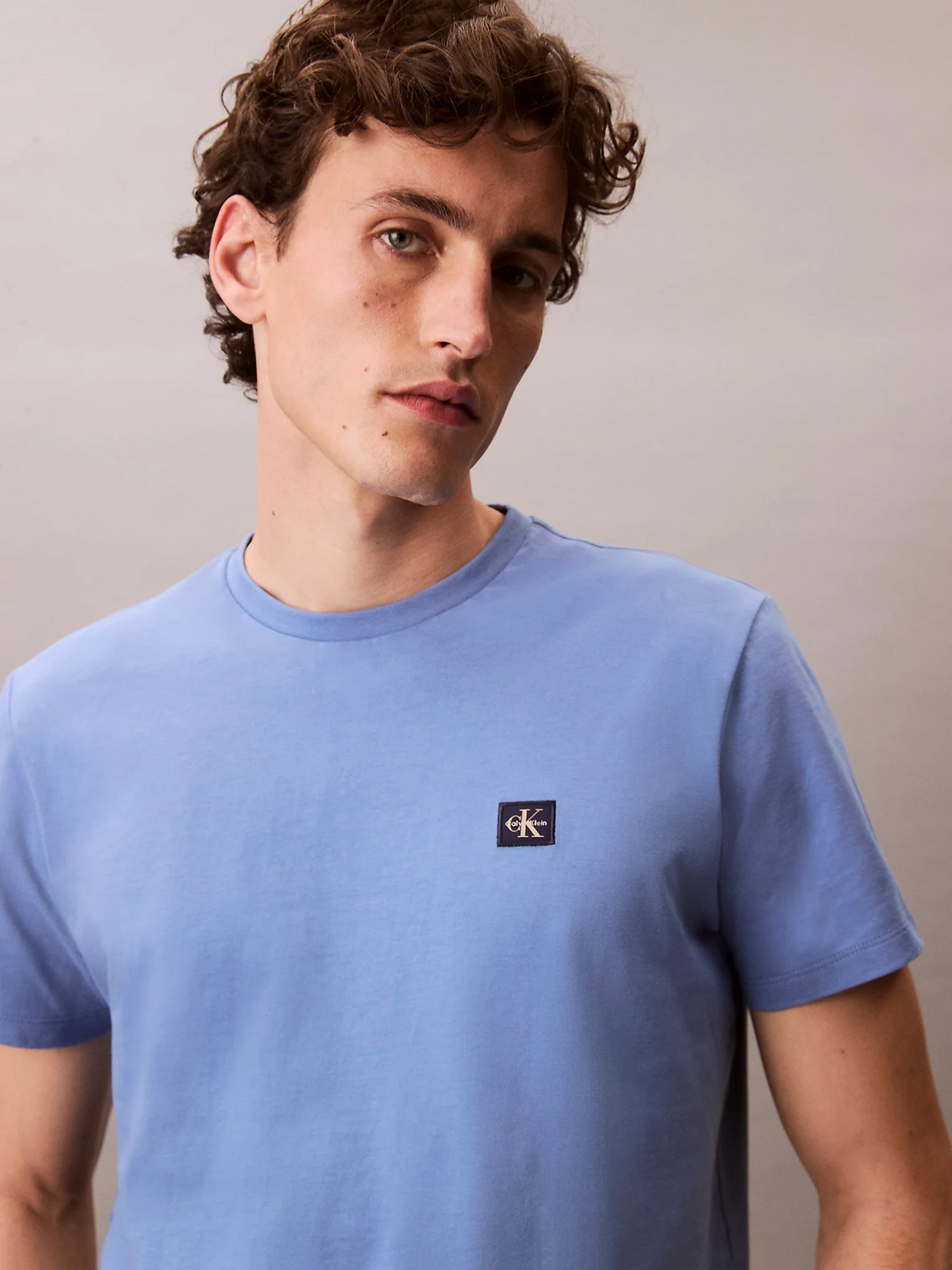 Ανδρικό t-shirt SS BADGE 30S JERSEY CLASSIC TEE LV04RC272G6PU | LV04RC272G6PU