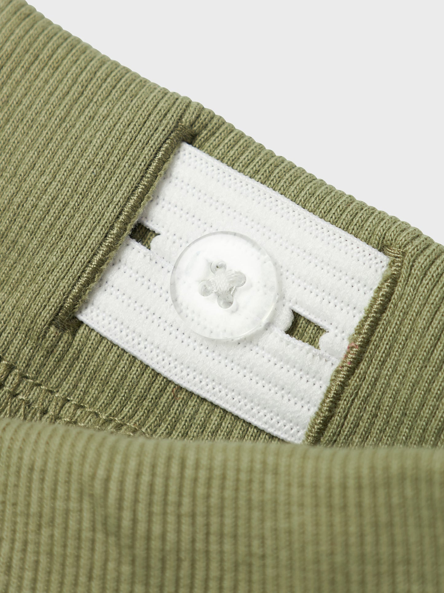 10249630-705_3.jpg