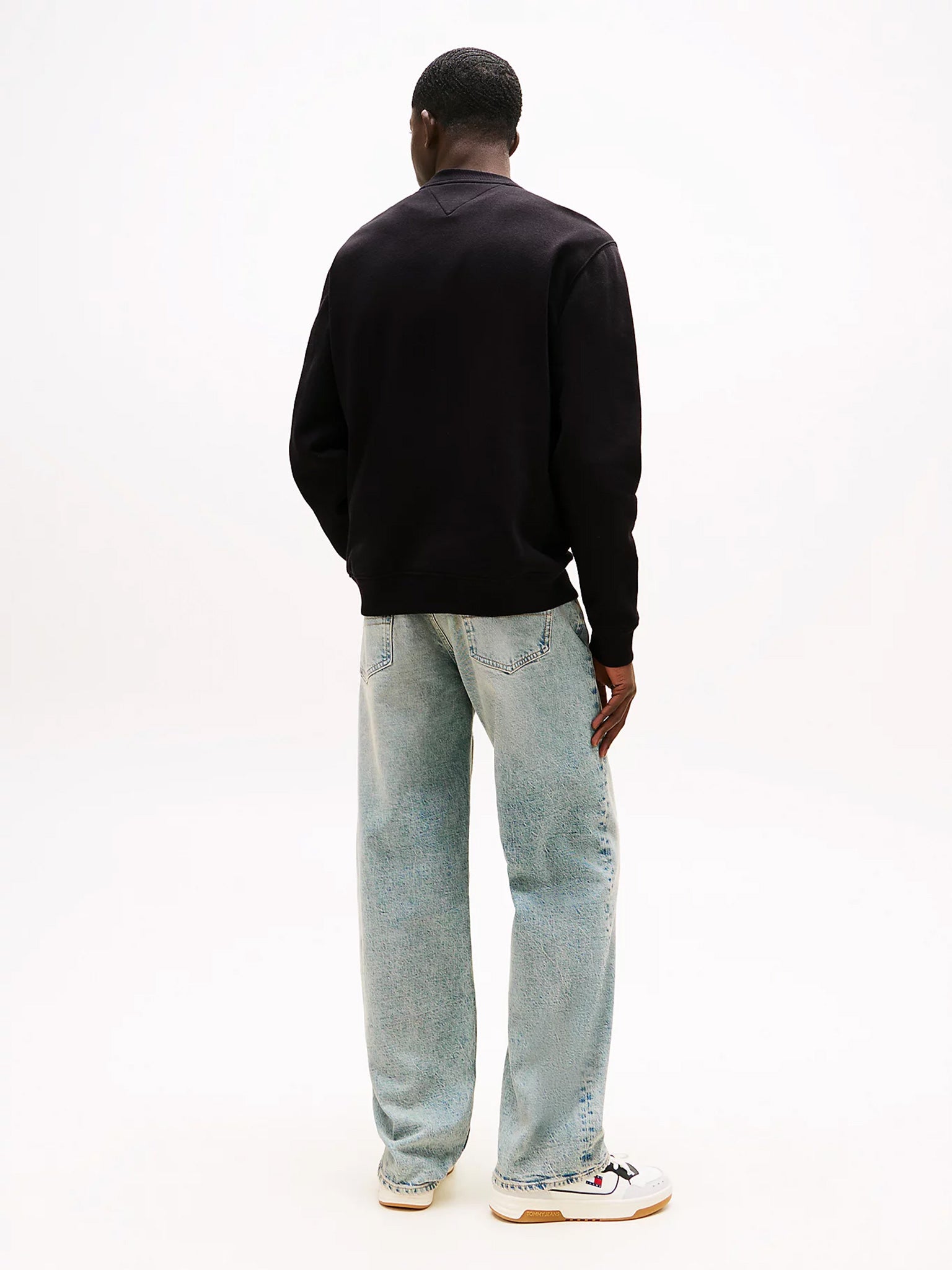 Ανδρική μπλούζα φούτερ TJM REG S FLAG CREW DM0DM20741BDS | DM0DM20741BDS