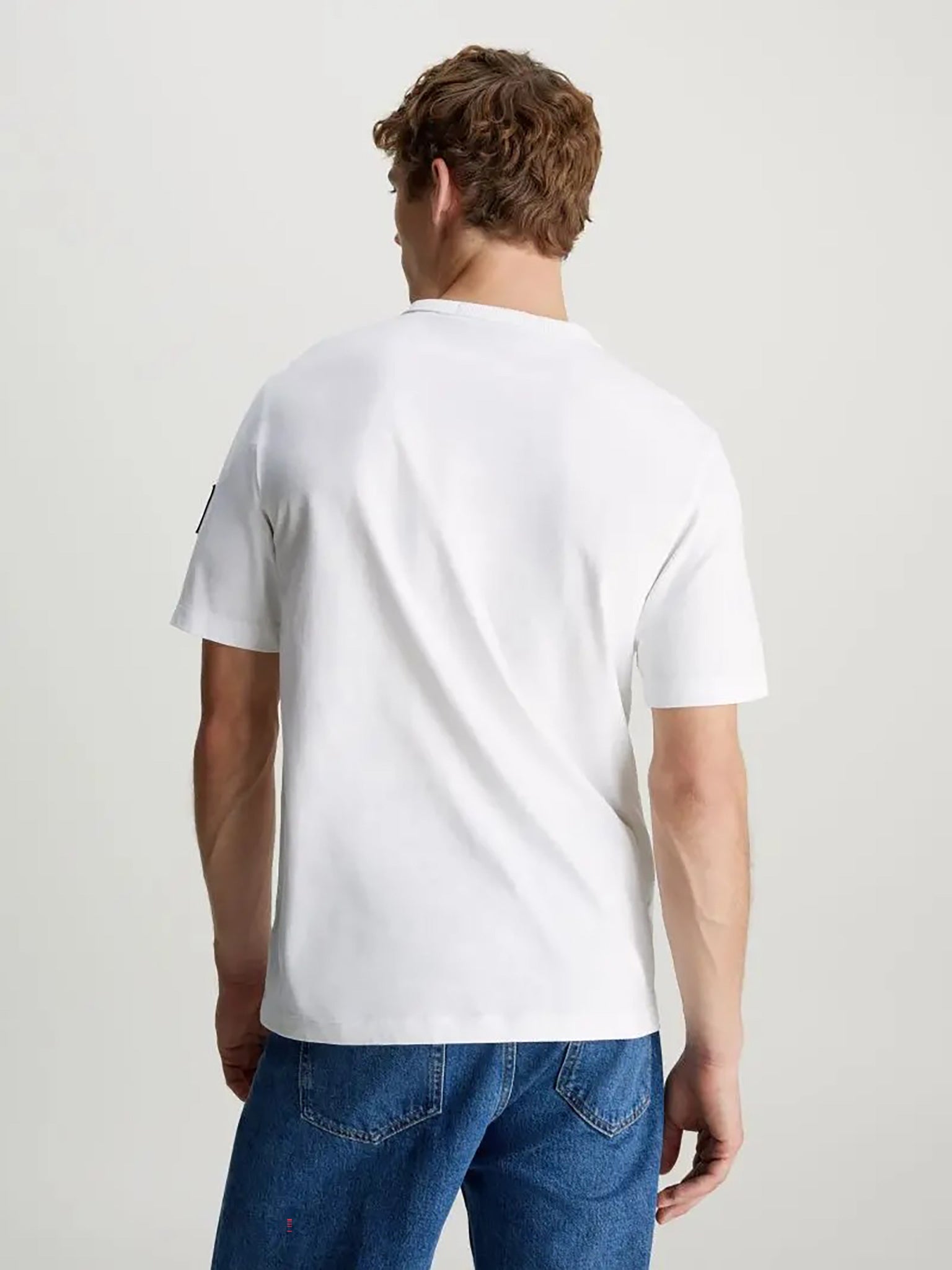 Ανδρικό t-shirt BADGE REGULAR TEE J30J323484YAF | J30J323484YAF