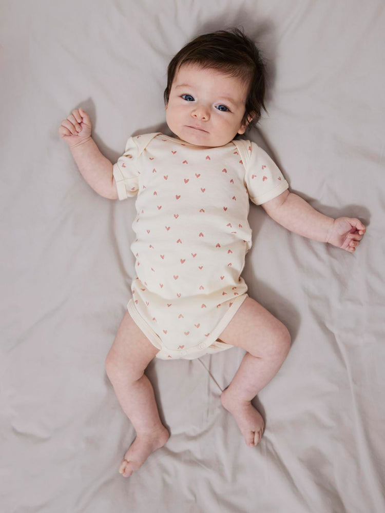 Βρεφικά κορμάκια σετ 2 τεμ NBFBODY 2P SS BUTTERCREAM HEARTS NOOS 13227028 | 13227028