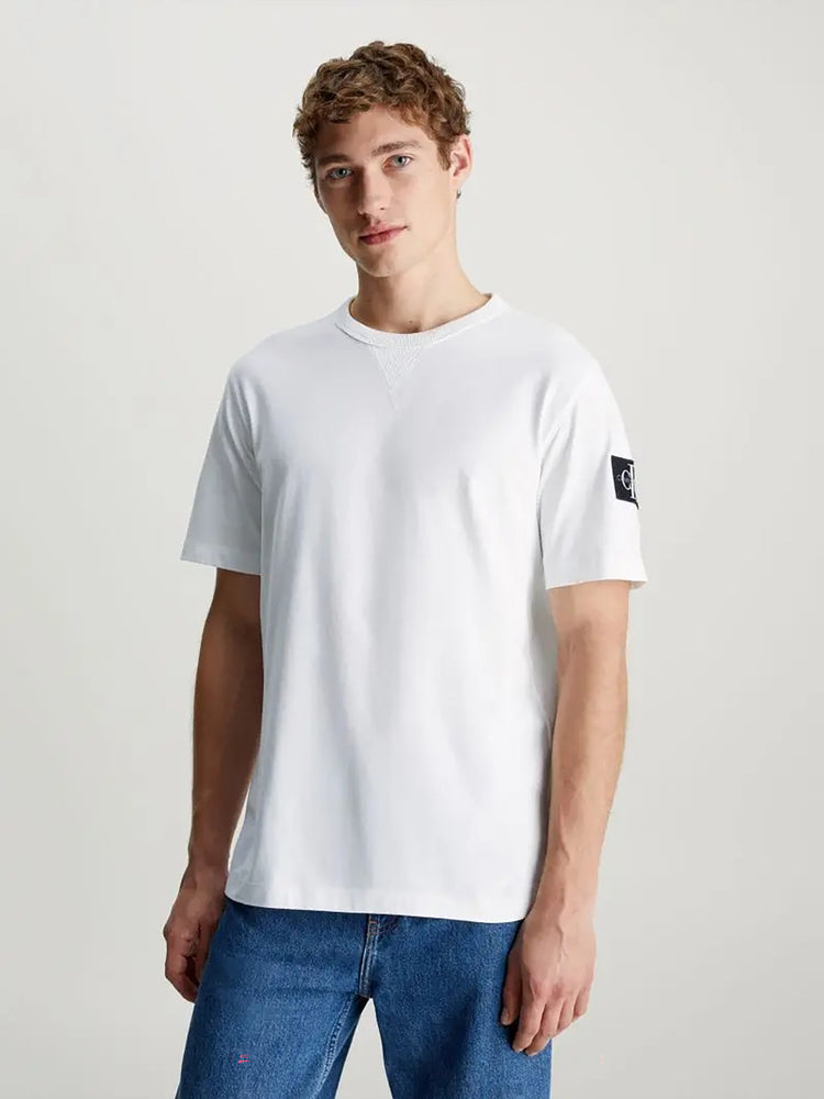 Ανδρικό t-shirt BADGE REGULAR TEE J30J323484YAF | J30J323484YAF