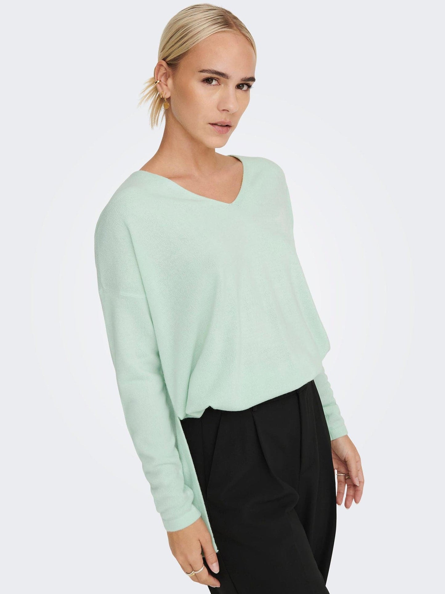 Γυναικεία μπλούζα ONLAMALIA LS V-NECK CC KNT 15219642 | 15219642