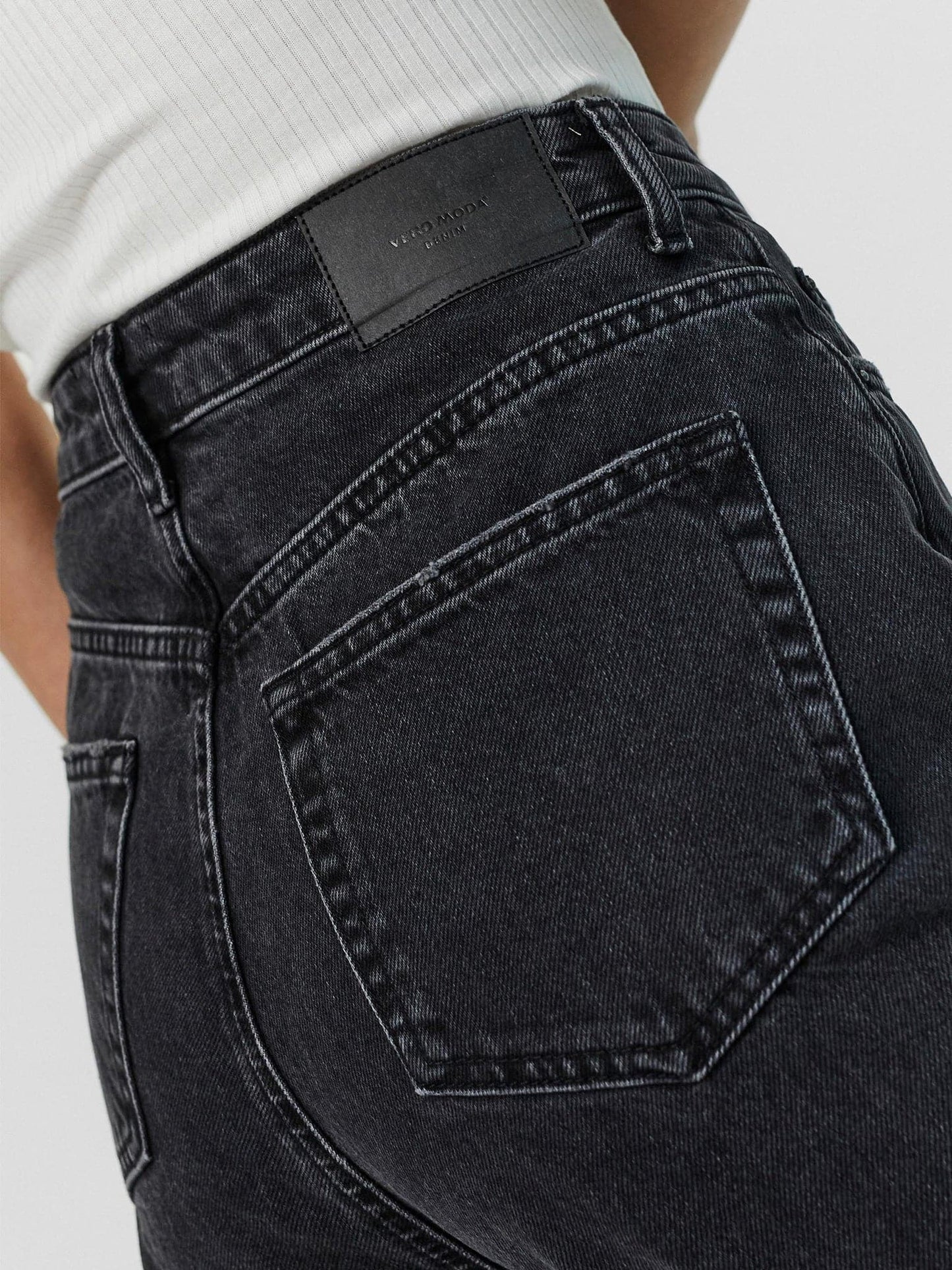 Γυναικείο παντελόνι VMZOE SHR MOM JEANS 10256485 | 10256485