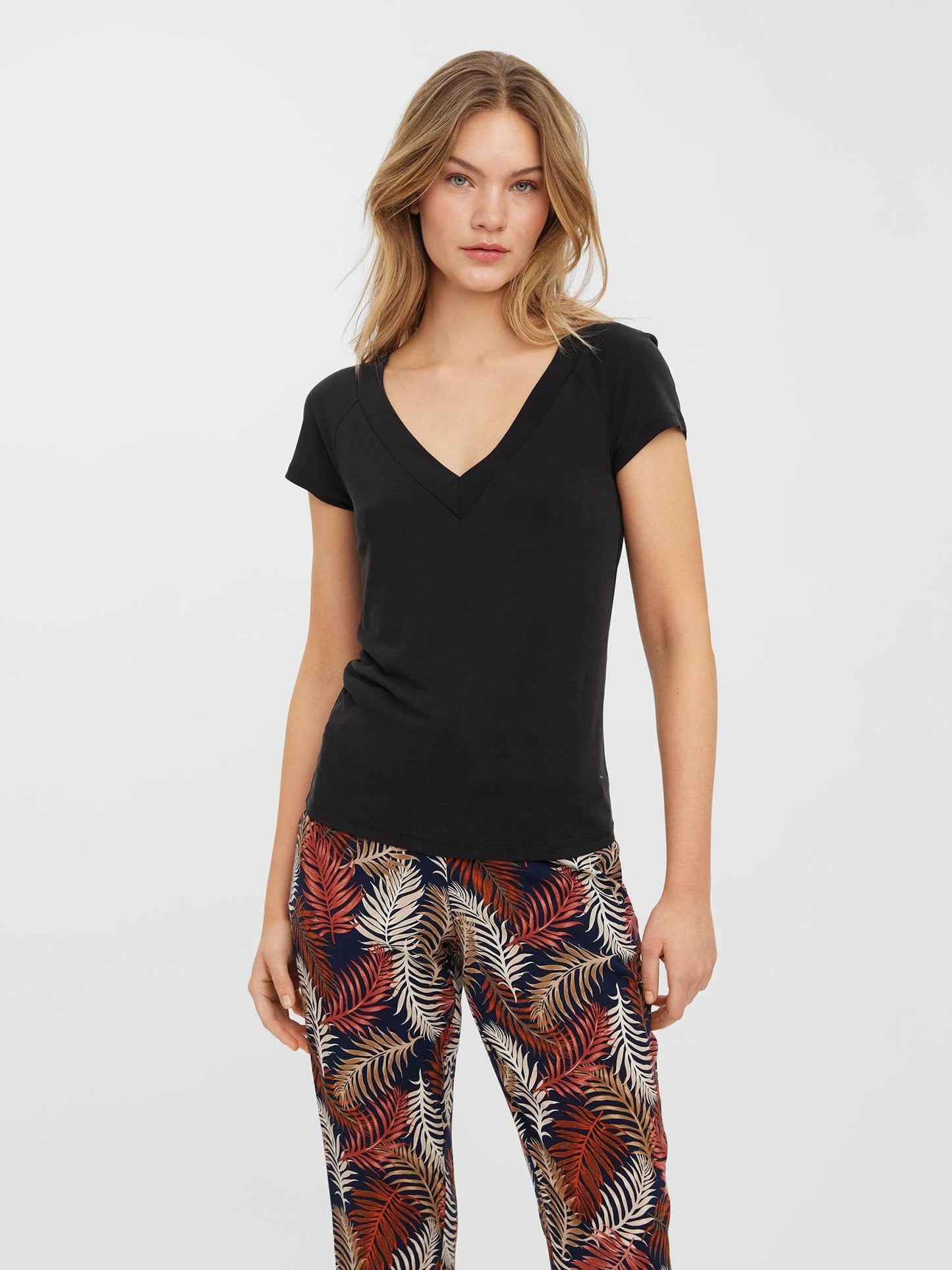 Γυναικεία μπλούζα VMHALI SS V-NECK TOP JRS 10261409 | 10261409