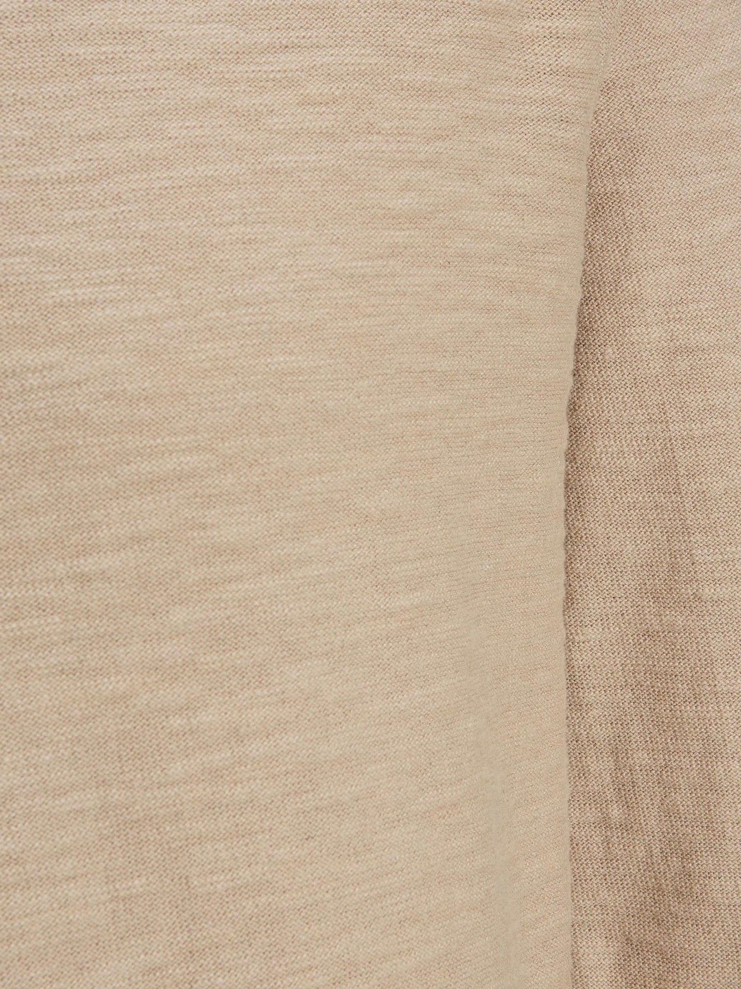 00111189-386_2.jpg