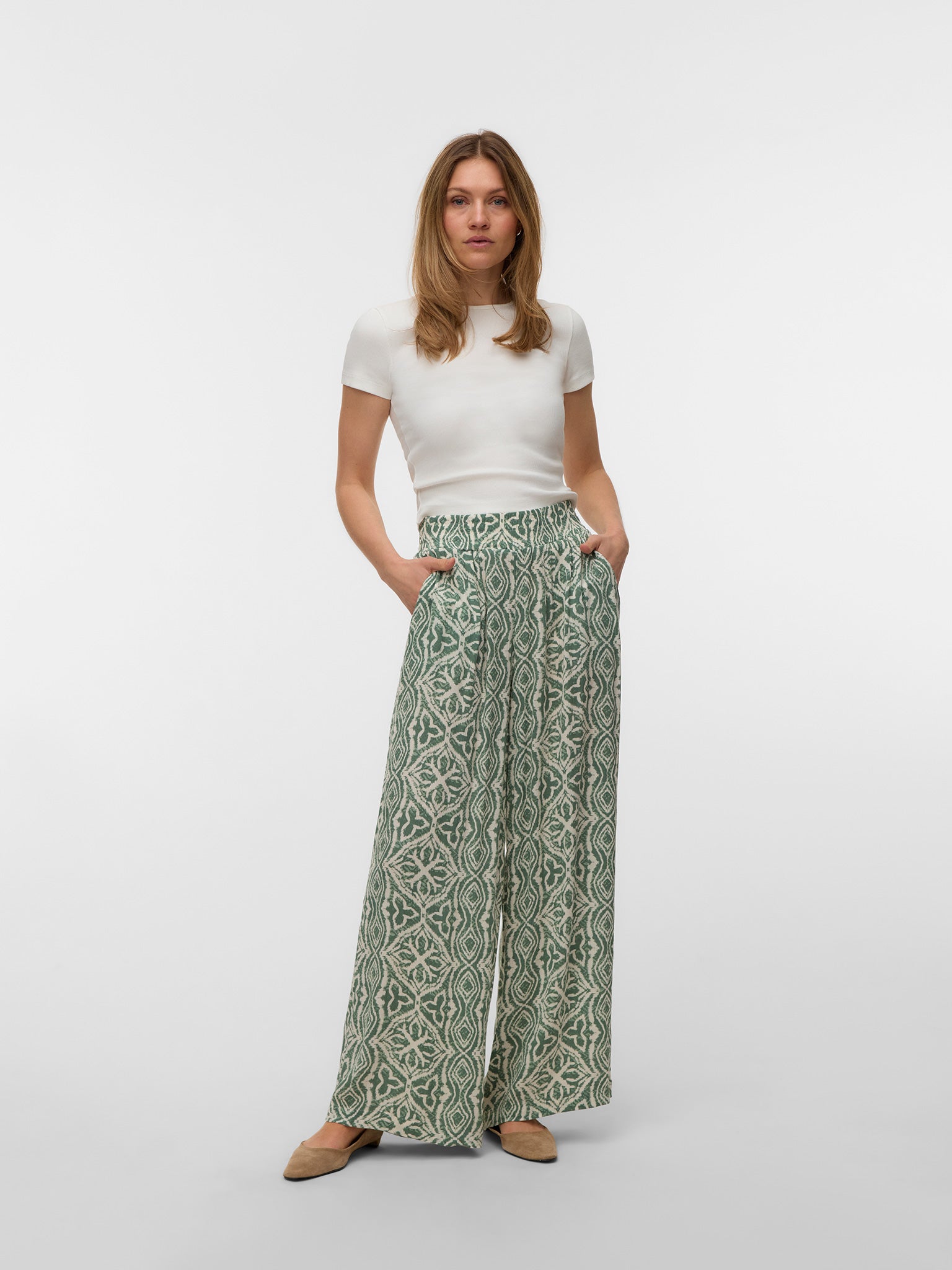 Γυναικεία παντελόνα εμπριμέ VMMENNY HW WIDE PANTS WVN 10282478 | 10282478