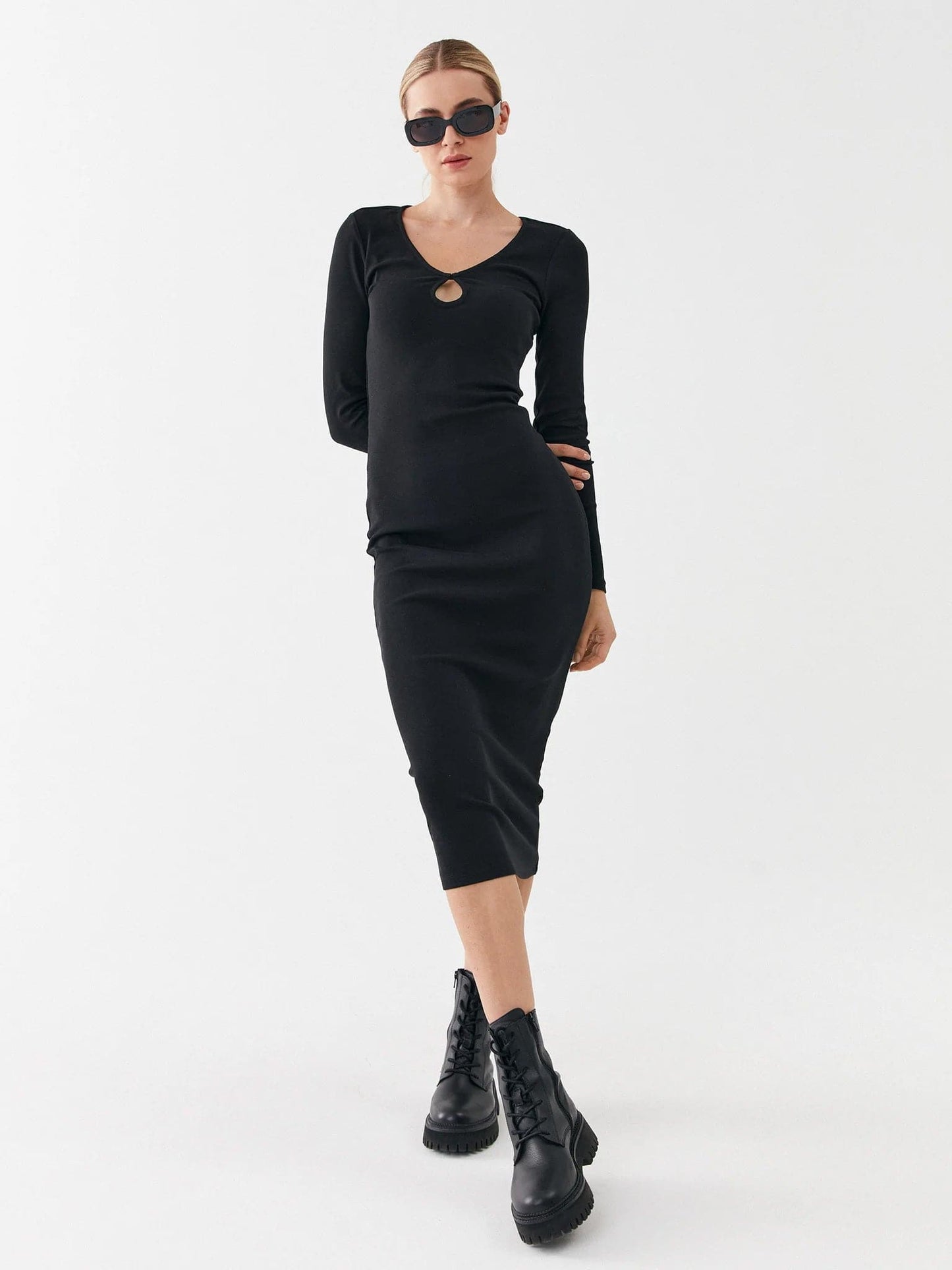 Γυναικείο φόρεμα Midi v-neck dress 15302675 | 15302675