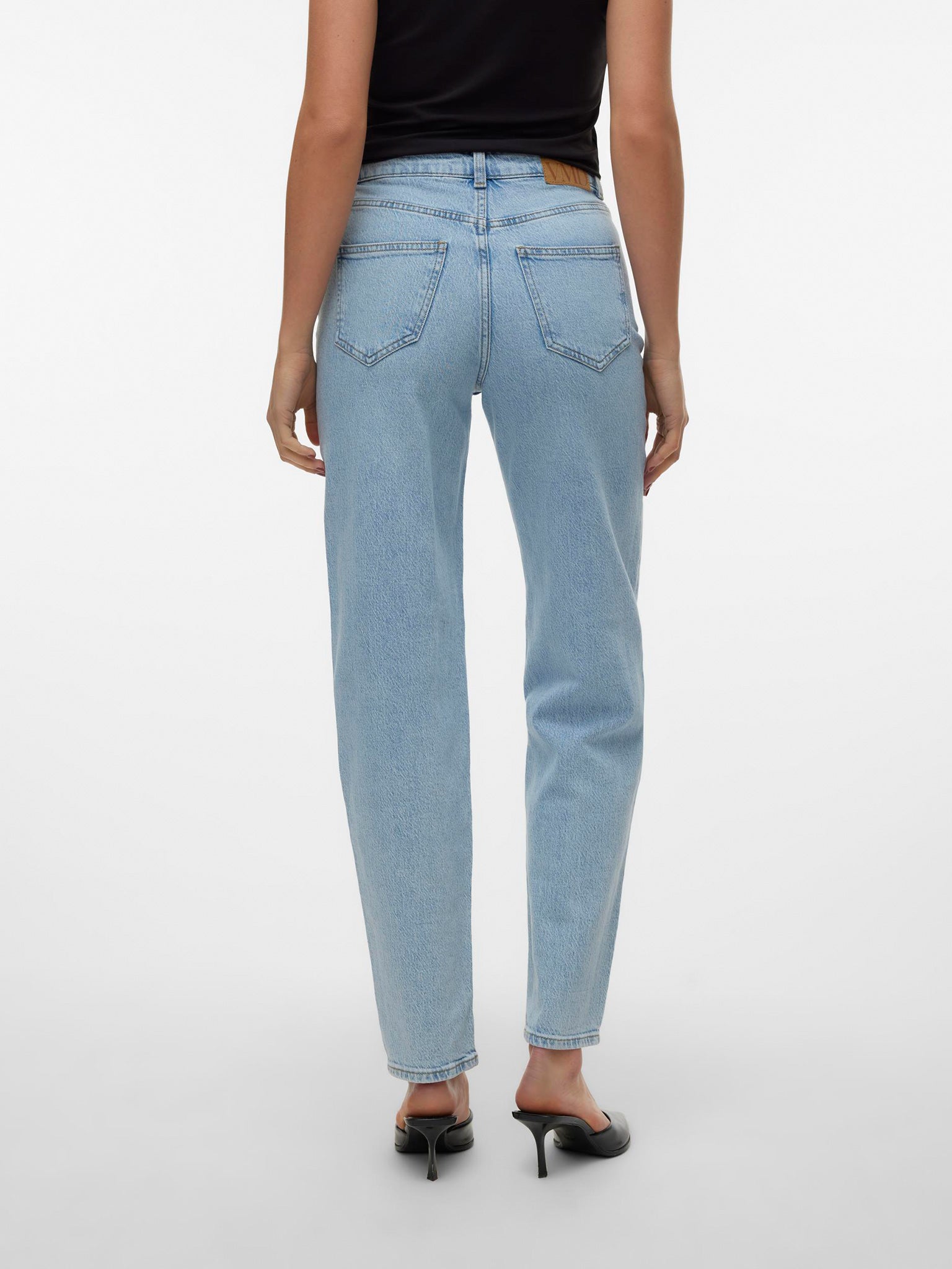 Γυναικείο παντελόνι τζιν VMTESSA HR MOM JEANS RA339 GA NOOS 10302290 | 10302290