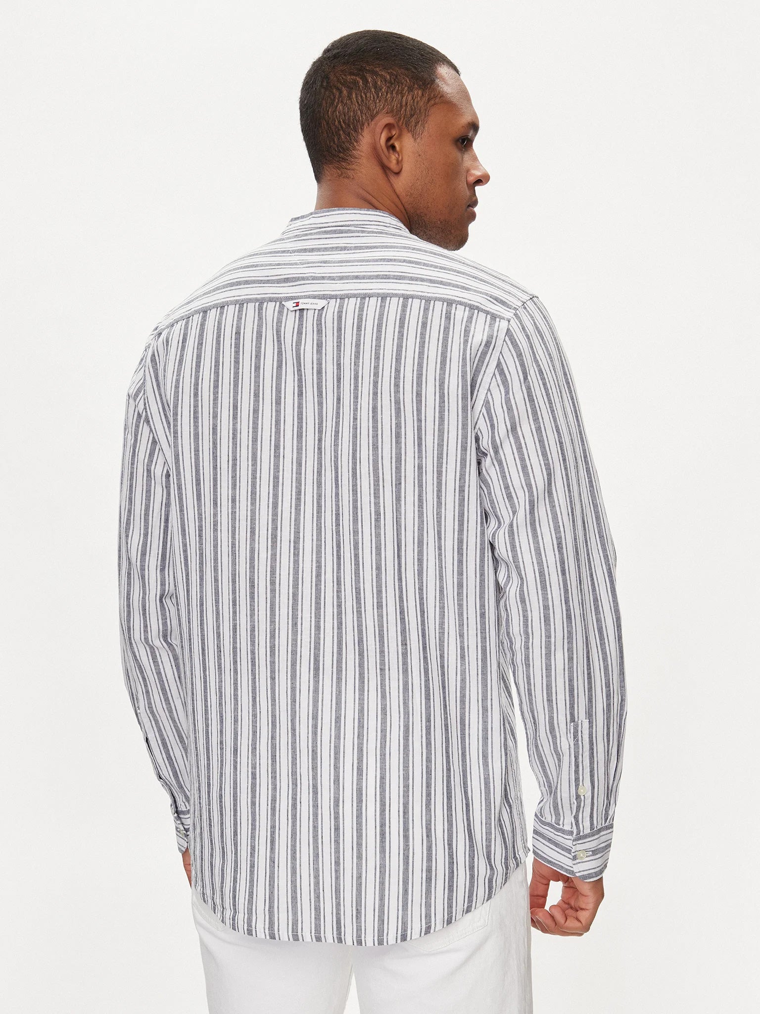 Ανδρικό πουκάμισο λινό TJM MAO STRIPE LINEN BLEND SHIRT DM0DM18960C1G | DM0DM18960C1G