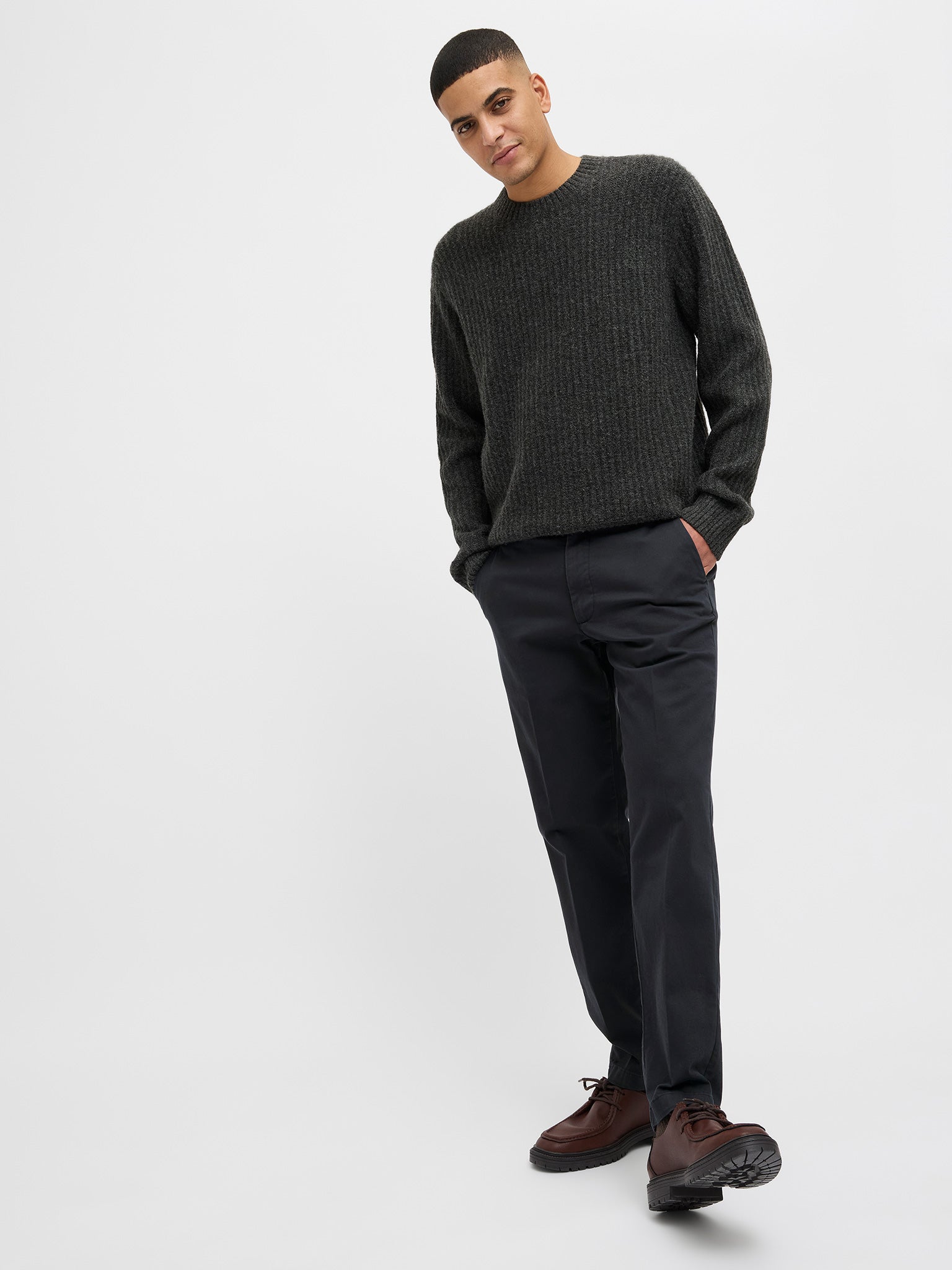 Ανδρικό παντελόνι με ζώνη JPSTOLLIE FRANCO CHINO W BELT 12269356 | 12269356