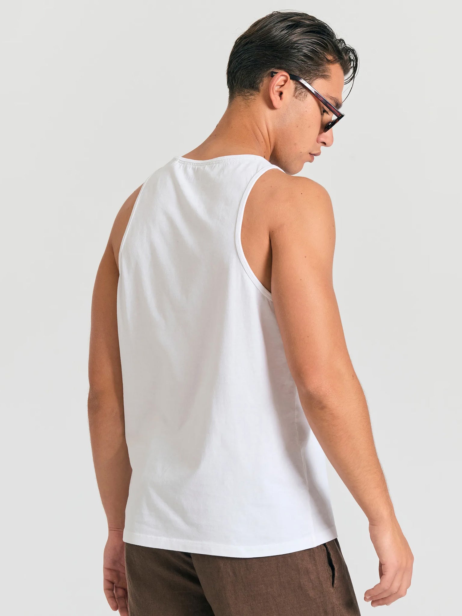 Ανδρική μπλούζα αμάνικη FBM011-003-04 | FBM011-003-04