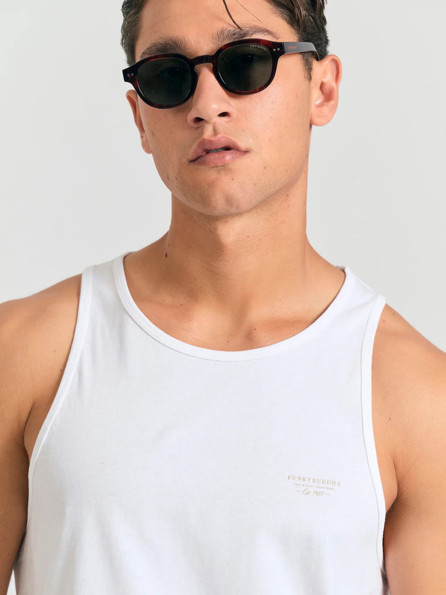 Ανδρική μπλούζα αμάνικη FBM011-003-04 | FBM011-003-04