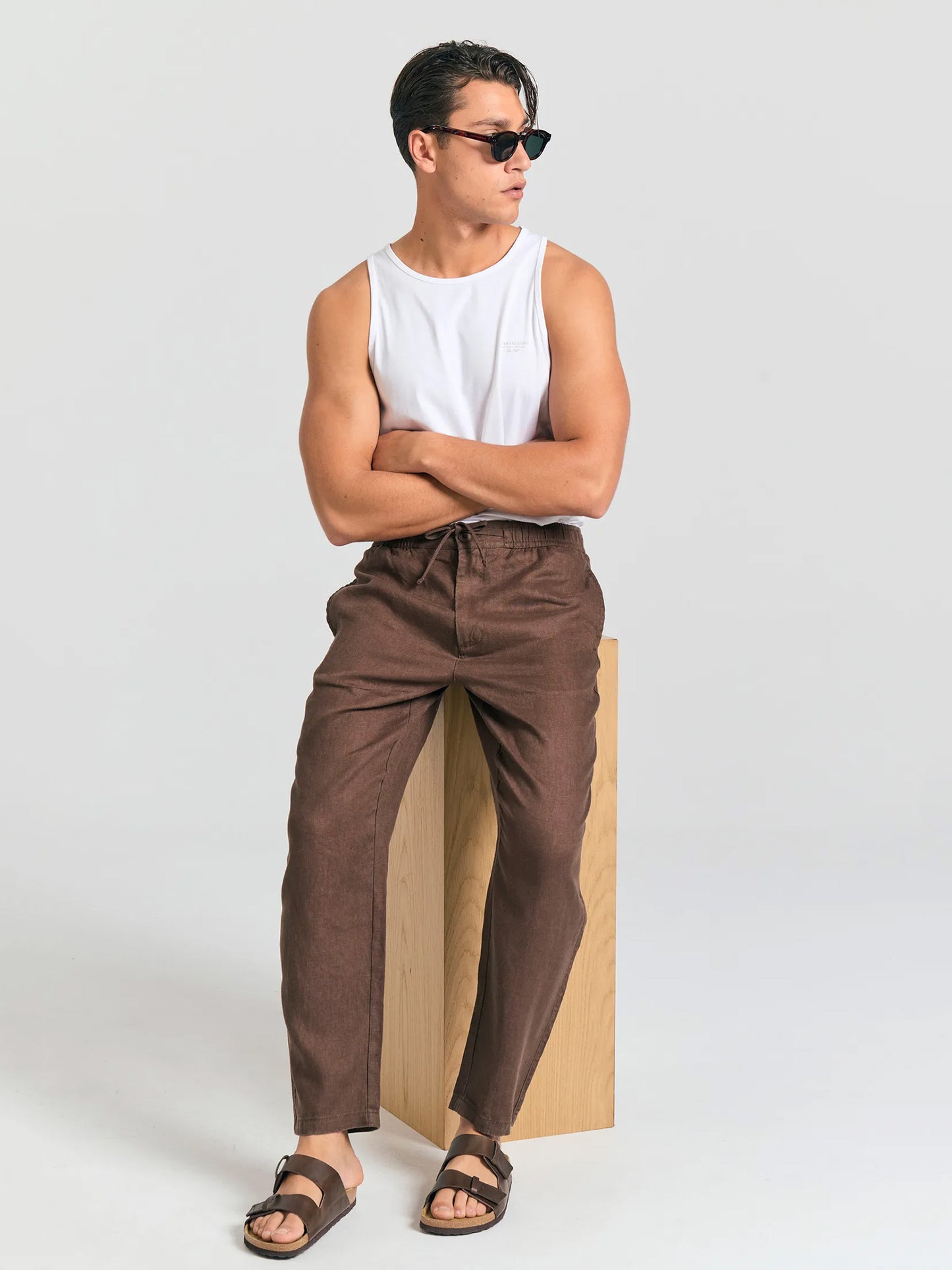 Ανδρική μπλούζα αμάνικη FBM011-003-04 | FBM011-003-04