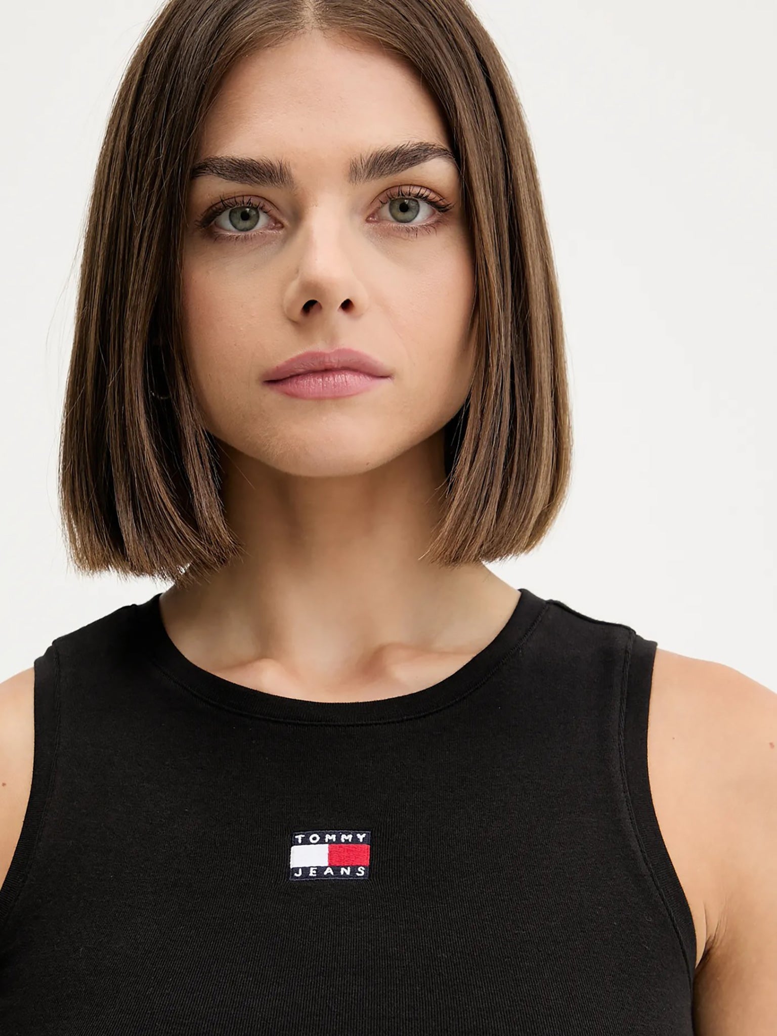 Γυναικεία μπλούζα αμάνικη TJW SLIM SH BADGE TANK DW0DW20896BDS | DW0DW20896BDS