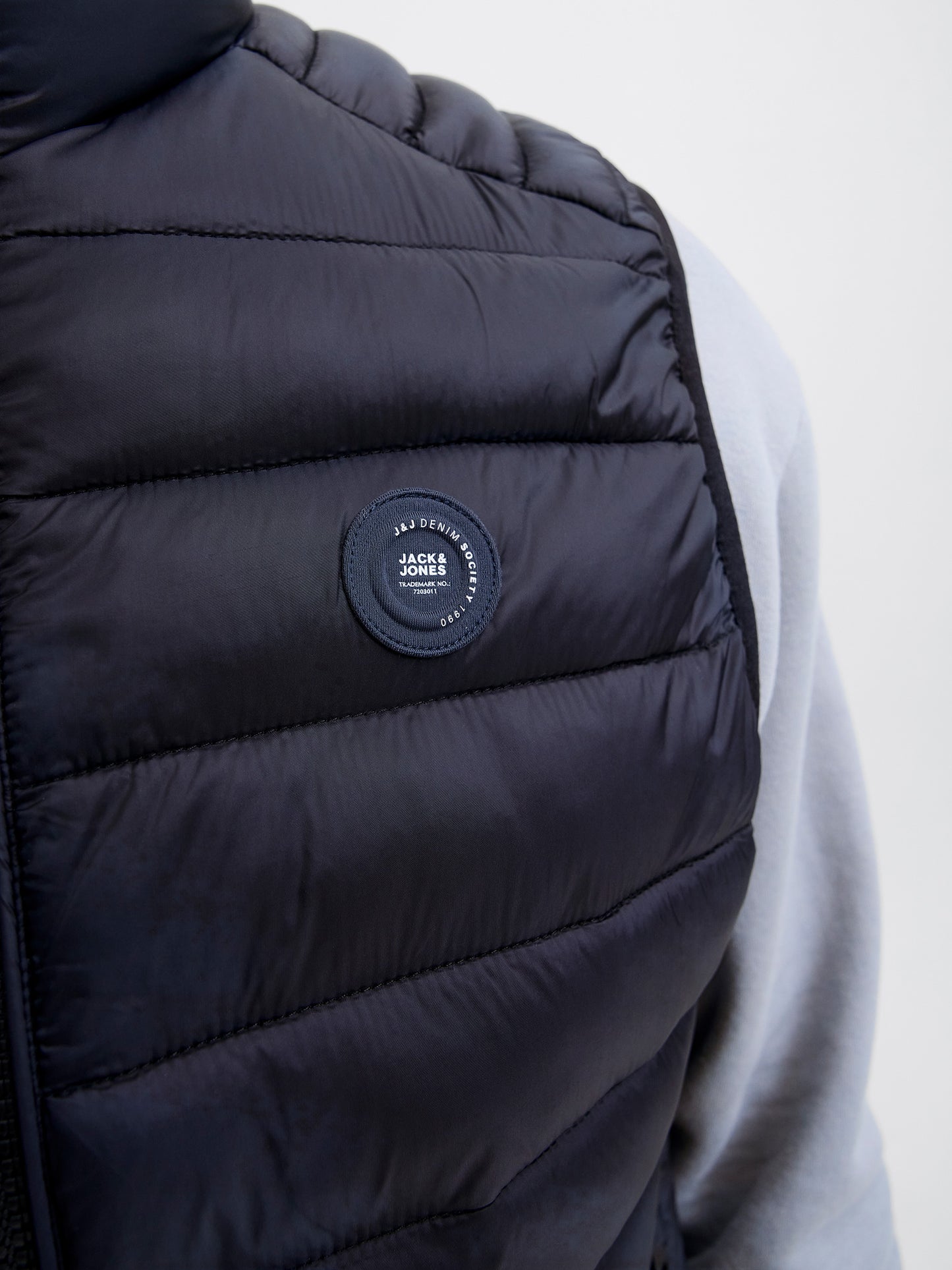 Ανδρικό γιλέκο puffer JJEBRADLEY LIGHT BODYWARMER COLLAR 12280973 | 12280973