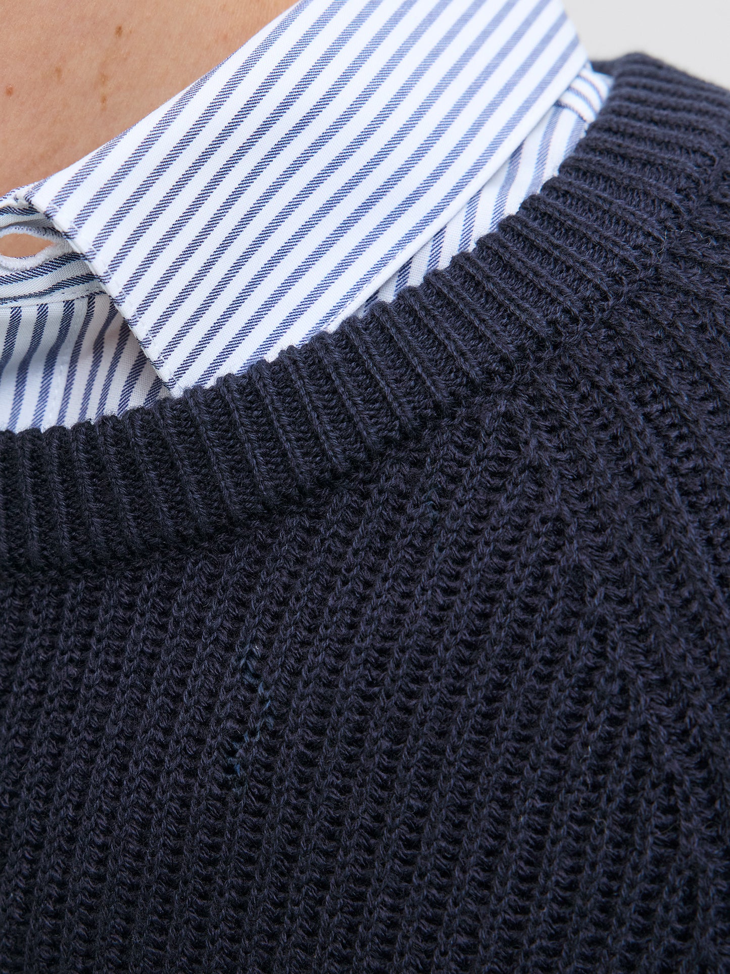 Ανδρική μπλούζα πλεκτή JJPANNEL KNIT CREW NECK AW25 12278916 | 12278916