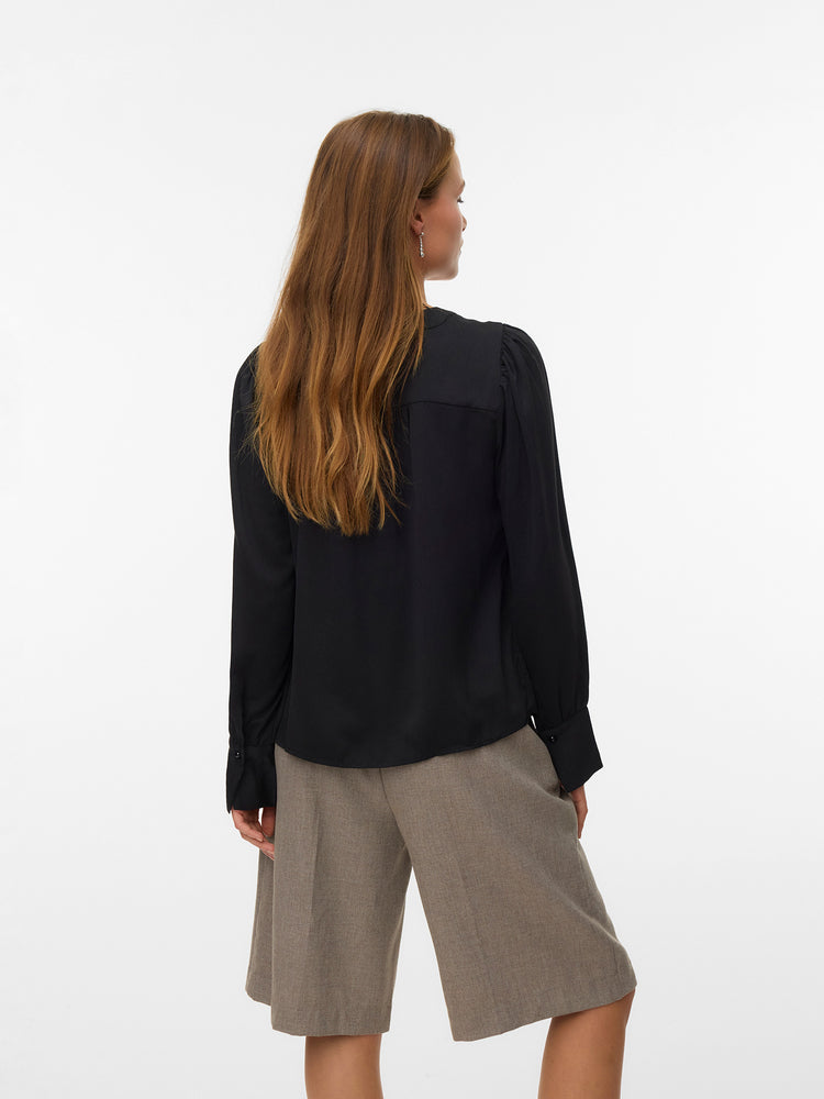 Γυναικείο πουκάμισο με πέρλες VMFASANA L/S V-NECK SHIRT WVN BTQ 10333598 | 10333598